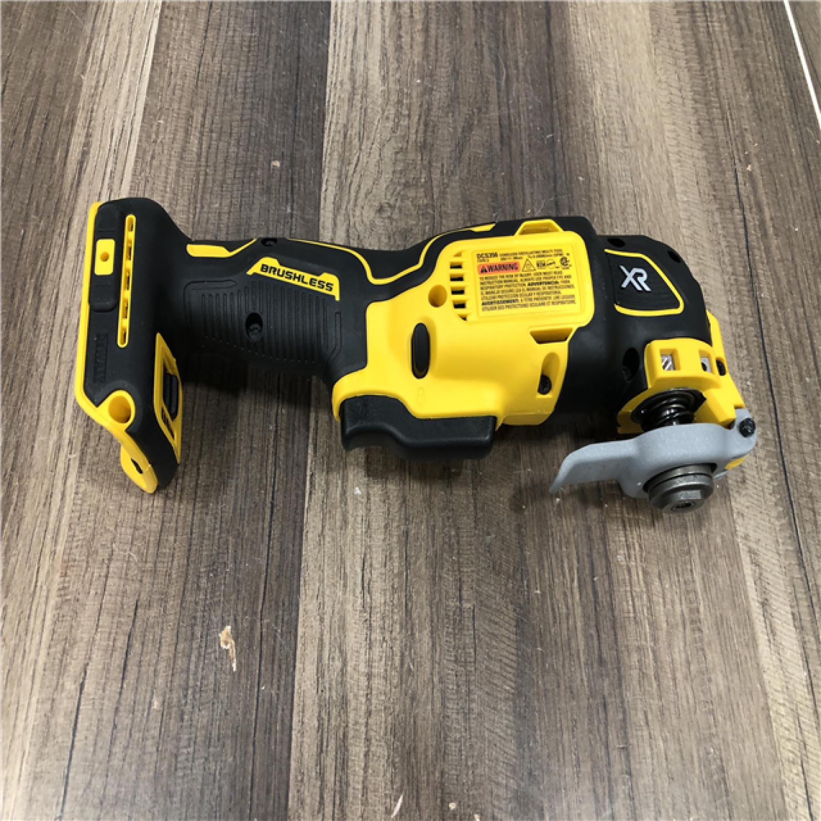 AS-IS DEWALT 20V MAX XR Cordless Brushless 3-Speed Oscillating Multi Tool (Tool Only)