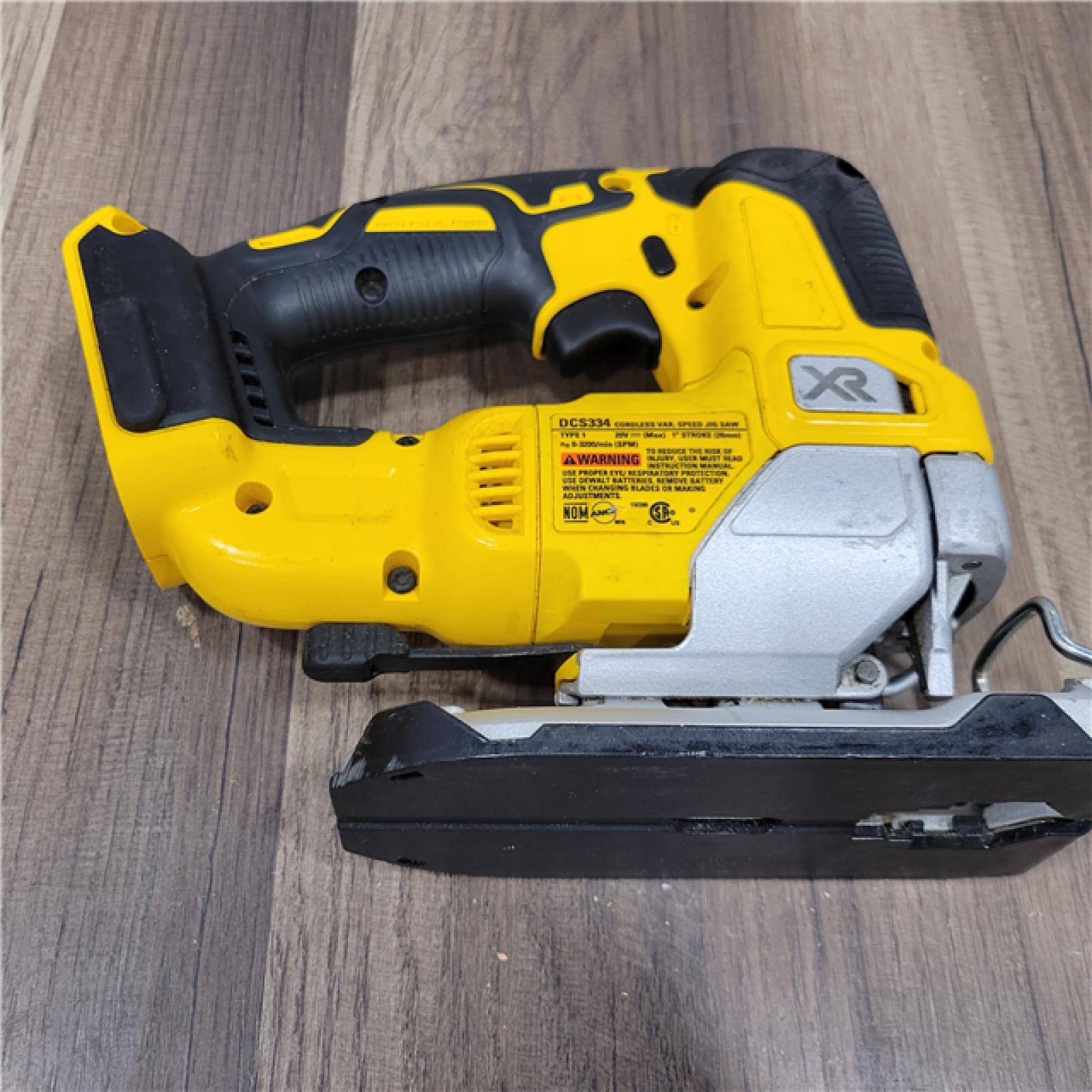 AS-IS  DEWALT 20V MAX XR Cordless Brushless Jigsaw (Tool Only)