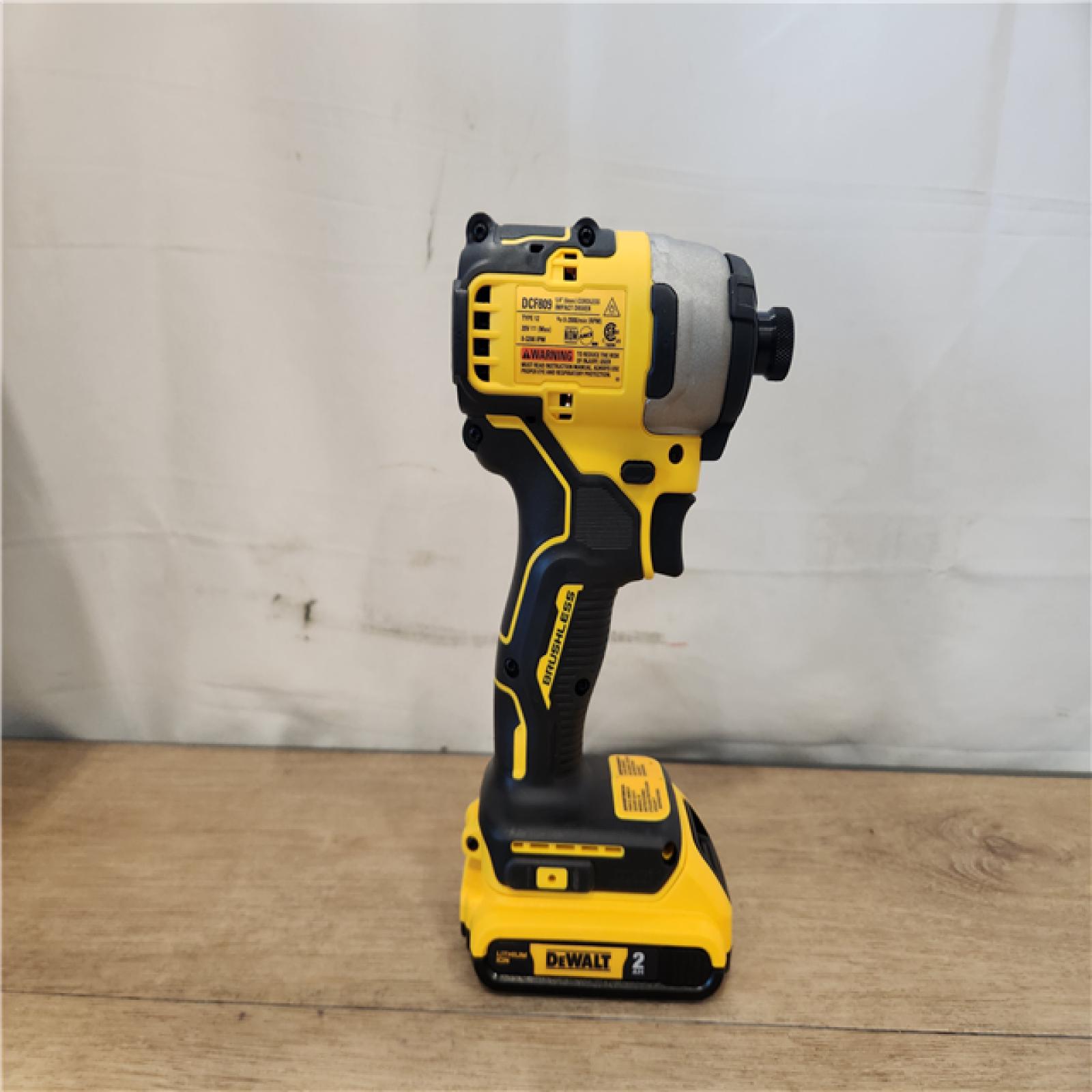 AS-IS- DEWALT ATOMIC 20V MAX* Brushless Cordless Compact 1/4 in. Impact Driver Kit