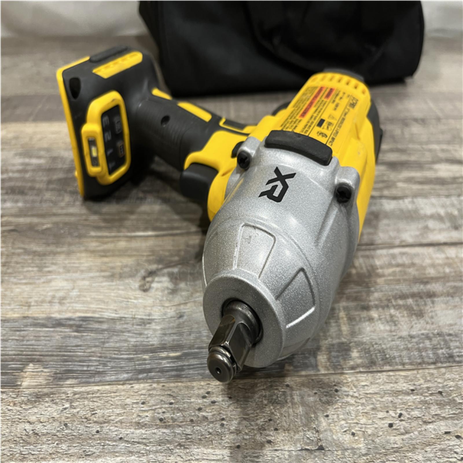 AS-IS DEWALT 20V MAX Lithium-Ion Cordless 1/2 in. Impact Wrench Kit