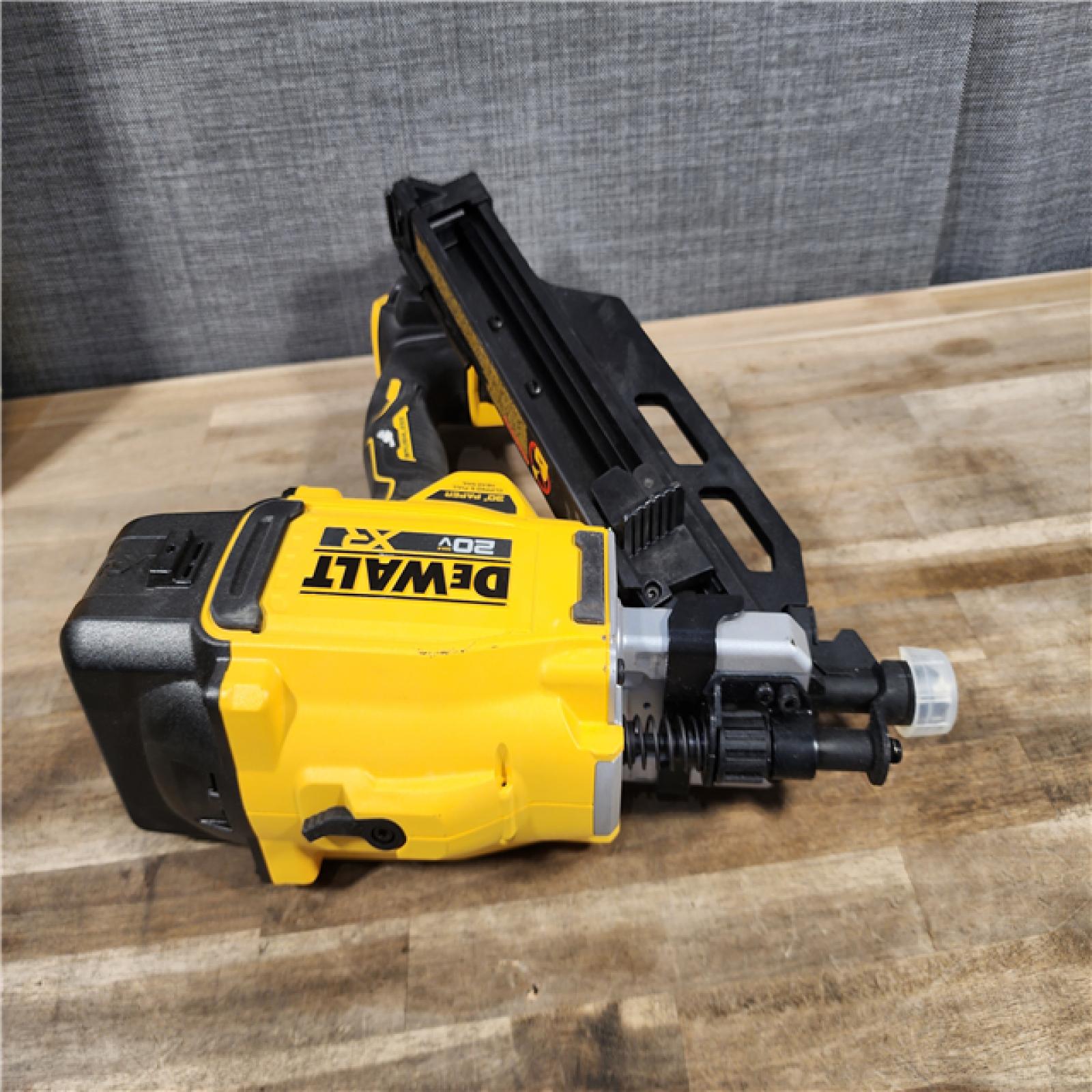 HOUSTON LOCATION - AS-IS DEWALT 20-Volt 30° Cordless Framing Nailer (Tool-Only)