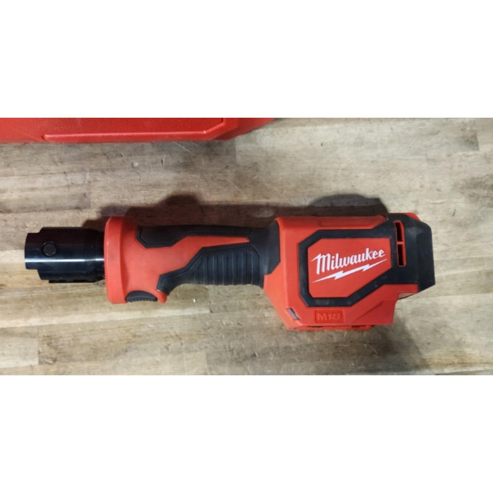 HOUSTON LOCATION - AS-IS Milwaukee-2674-22P M18 Short Throw Press Tool Kit W/ Viega PureFlow Jaws