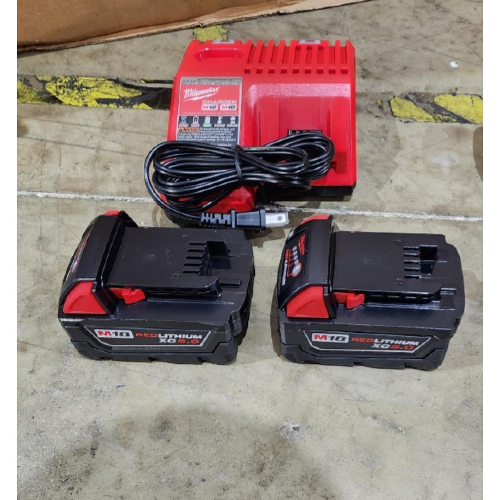 HOUSTON LOCATION - AS-IS (APPEARS LIKE NEW) Milwaukee Electric - M18 4-Tool Combo KIT