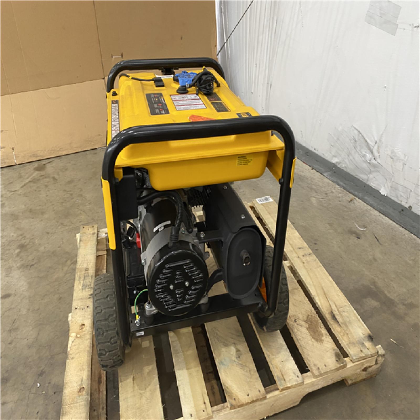 Houston Location - AS IS Dewalt 8000 Running Watts Generator