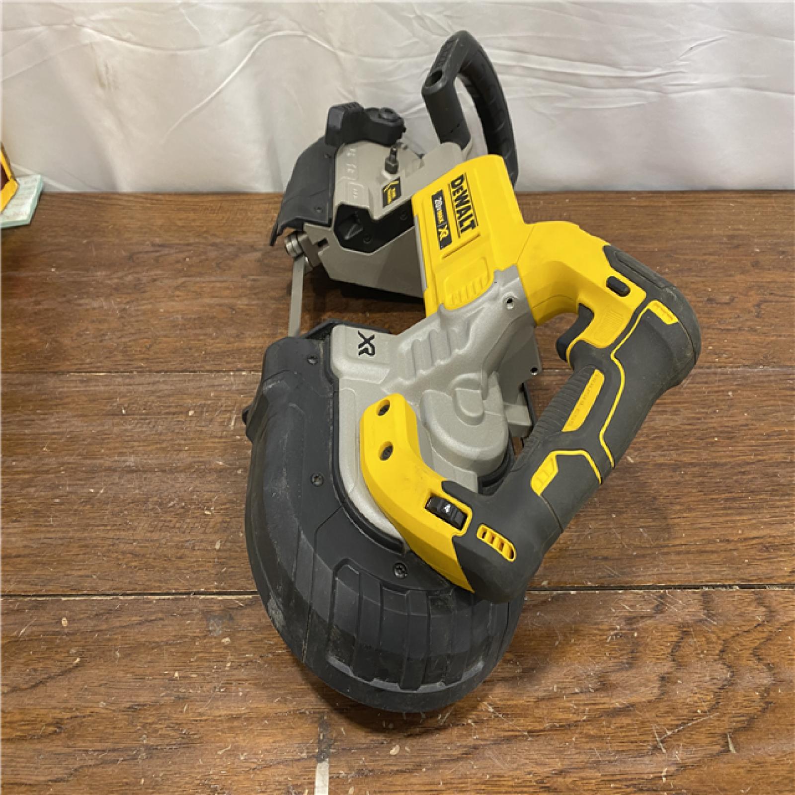 AS-ISDEWALT 20V MAX XR Cordless Li-Ion 5 Band Saw (Bare) DCS374B New