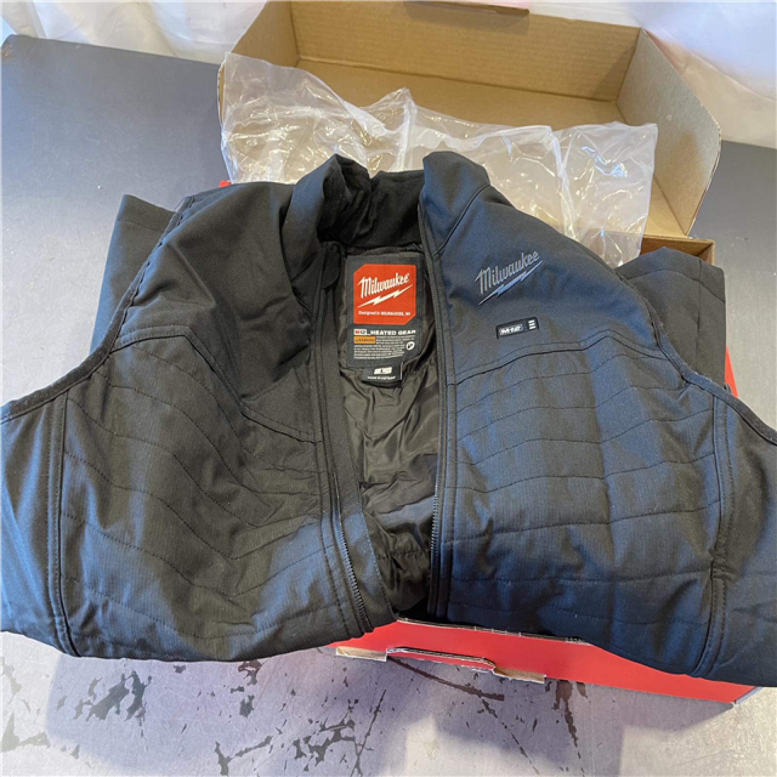 AS-IS - Milwaukee Women's Large M12 12-Volt Lithium-Ion Cordless Axis Black Heated Vest Kit