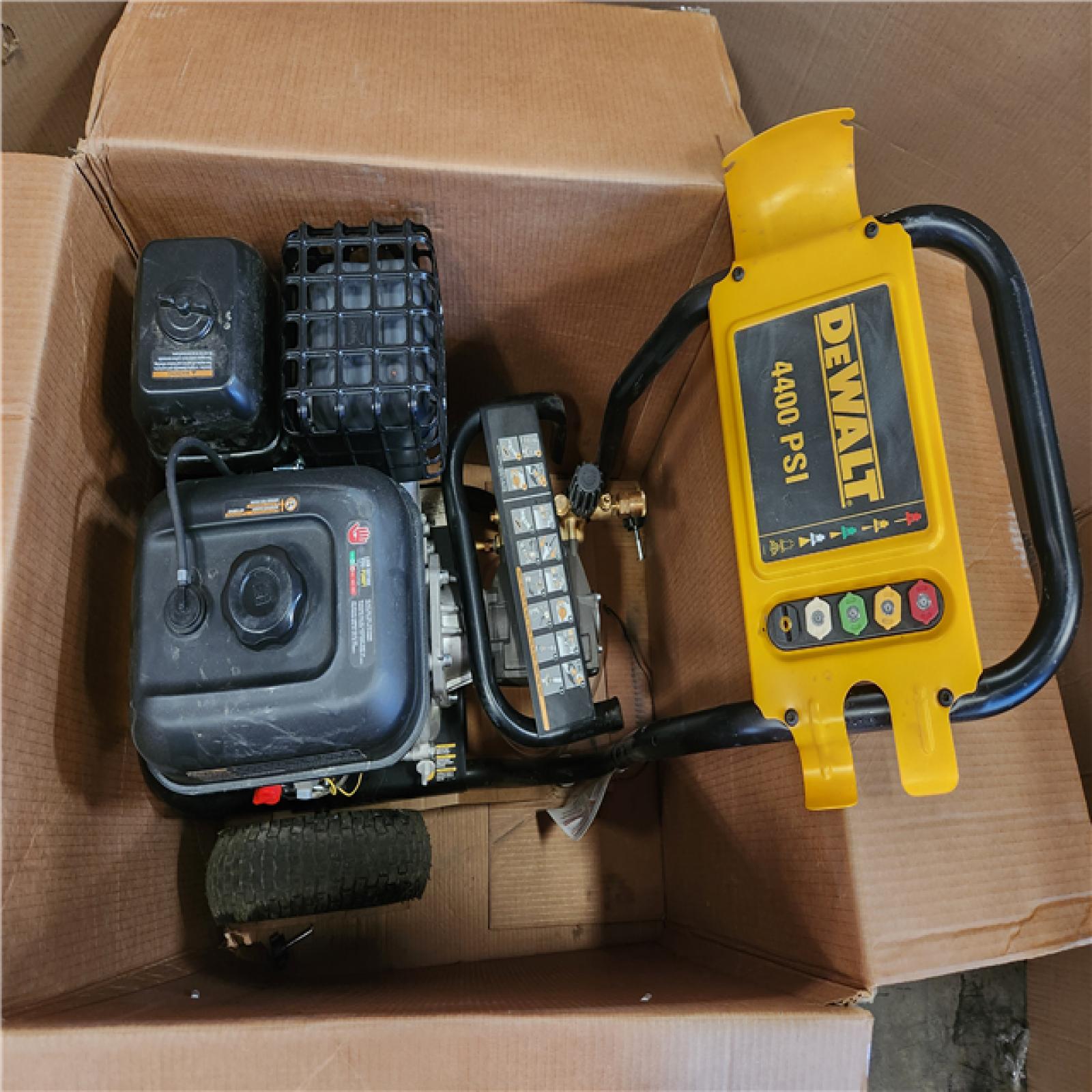 Phoenix DEWALT 4400 PSI 4.0 GPM Cold Water Gas Pressure Washer