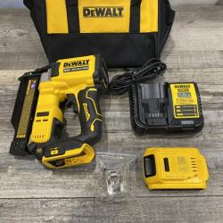 AS-IS DEWALT ATOMIC 20V MAX Lithium Ion Cordless 23 Gauge Pin Nailer Kit