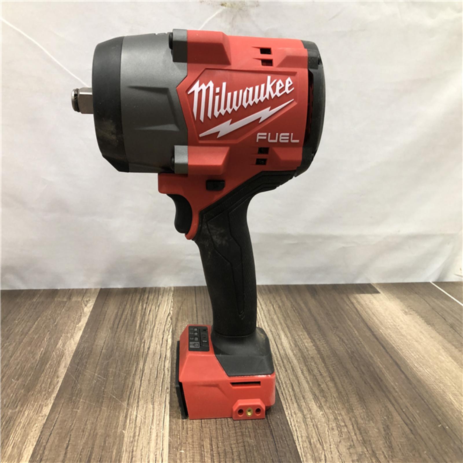 AS-IS Milwaukee  FUEL 18V Lithium-Ion Brushless Cordless 1/2 in. Impact Wrench w/Friction Ring Kit