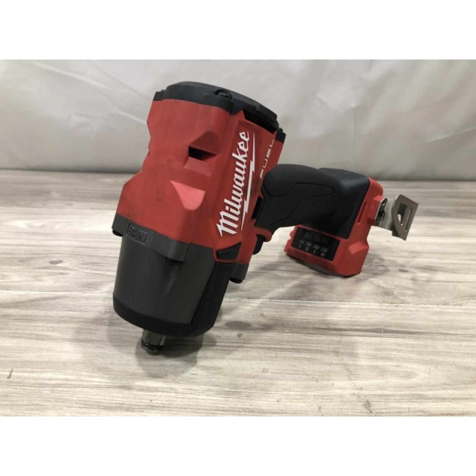 AS-IS Milwaukee 2962-20  M18 18V Fuel 1/2 Mid-Torque Impact Wrench Cordless(Tool-Only)