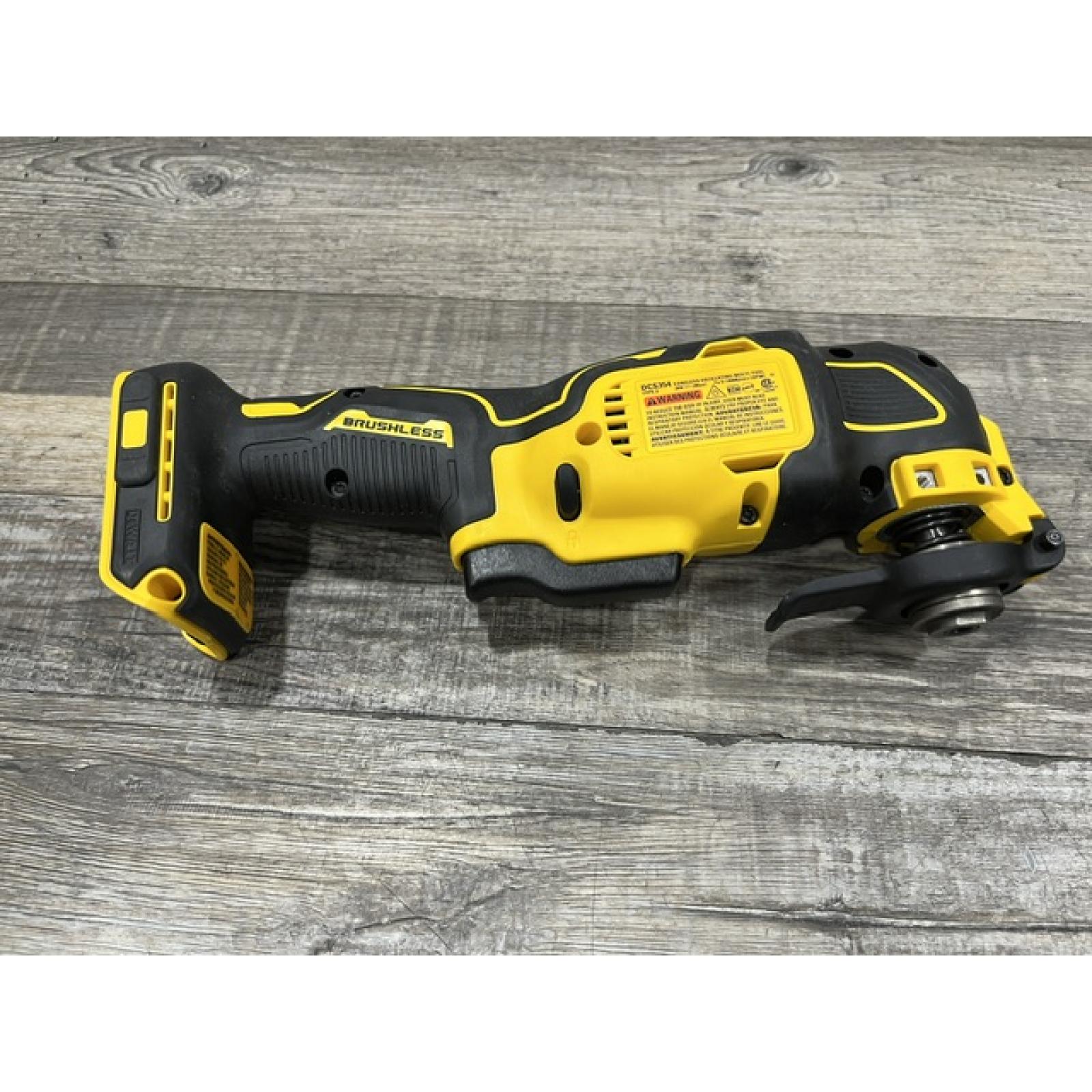 AS-IS DEWALT ATOMIC 20V MAX Cordless Brushless Oscillating Multi Tool (Tool Only)