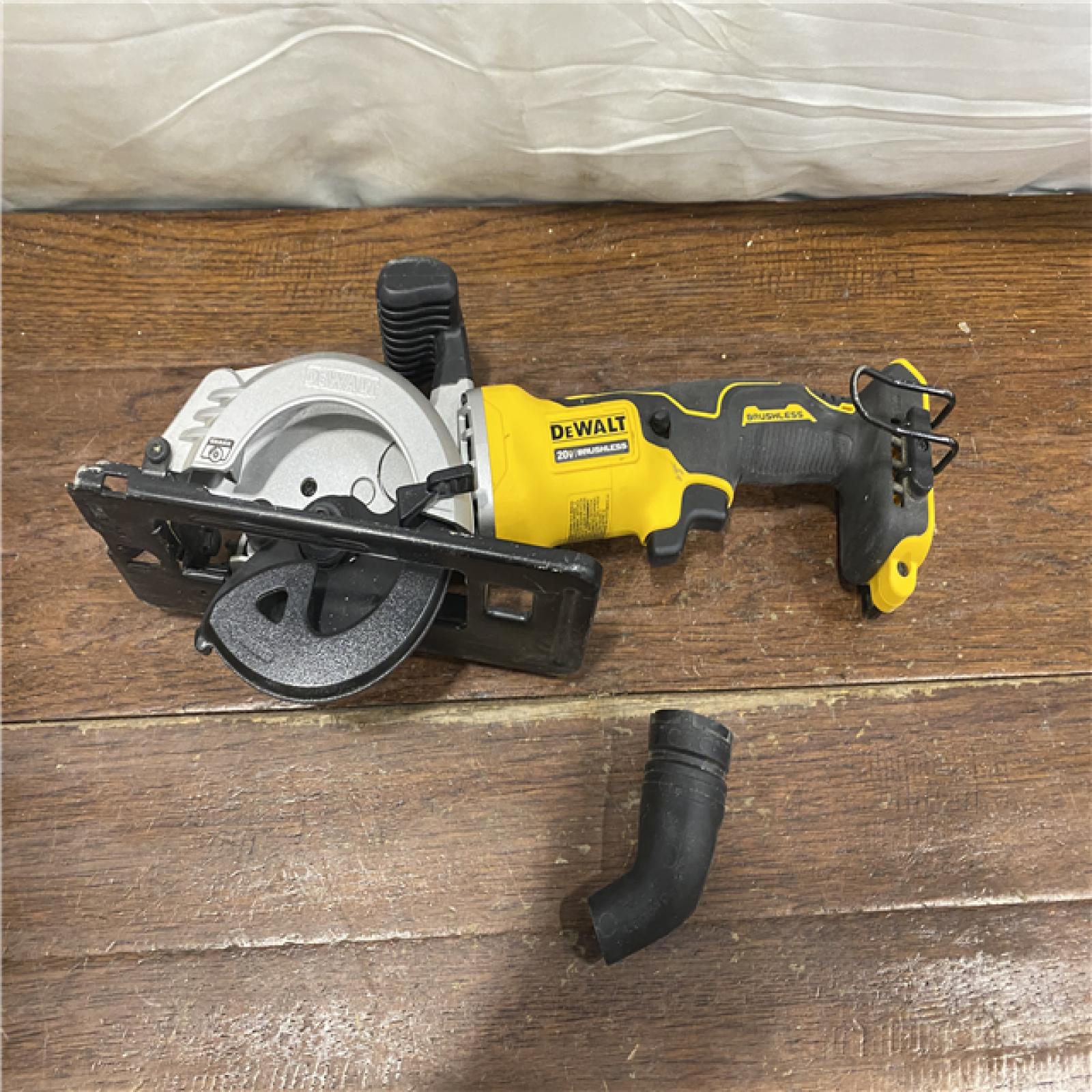 AS-IS DEWALT ATOMIC 20V MAX Cordless Brushless 4-1/2 in. Circular Saw (Tool Only)
