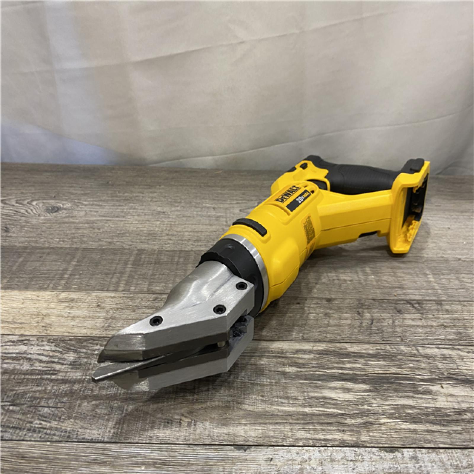 AS-IS DEWALT 20V MAX Cordless 18-Gauge Swivel Head Shears (Tool Only)