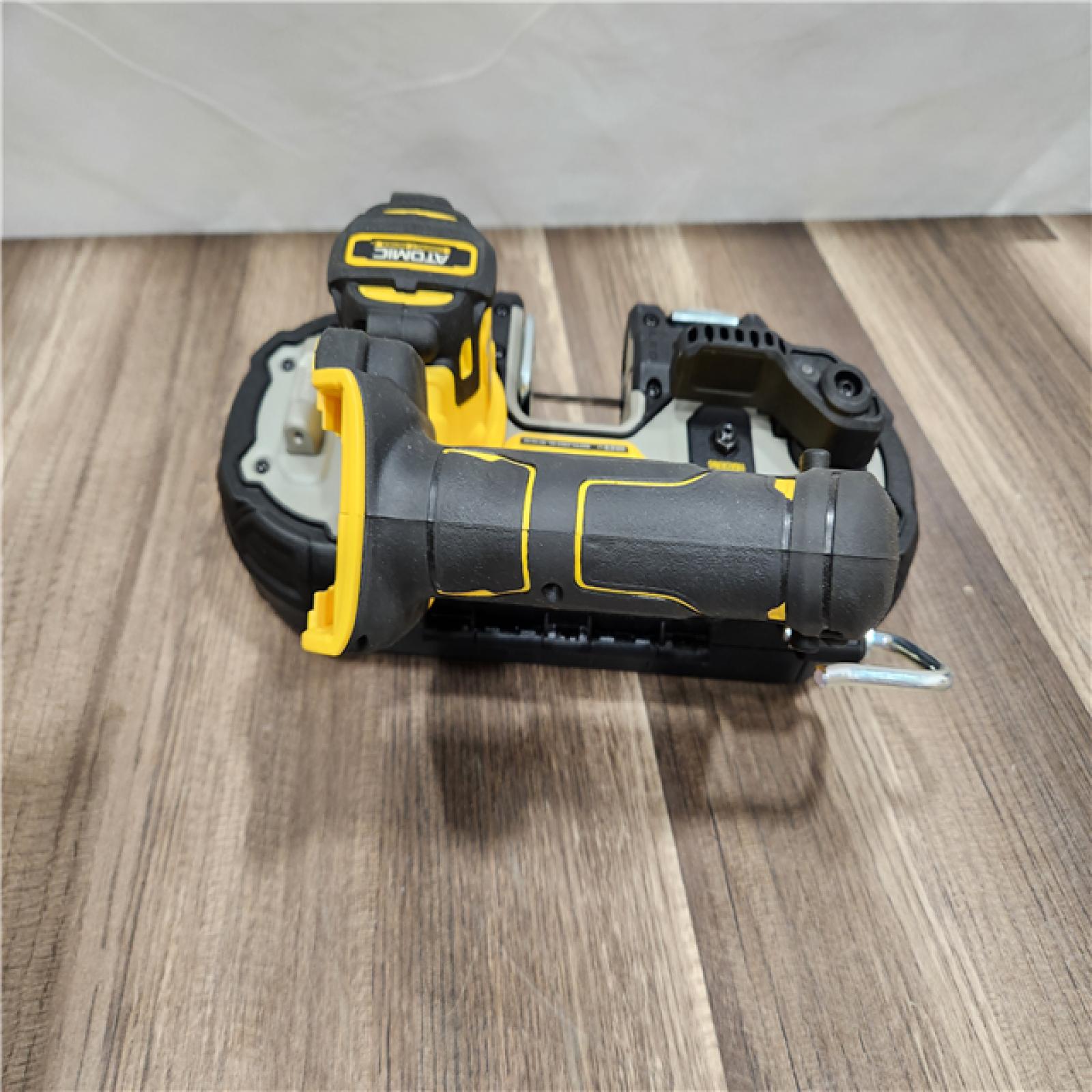 AS-IS Dewalt 20V MAX ATOMIC Brushless Cordless 1-3/4  Compact Bandsaw