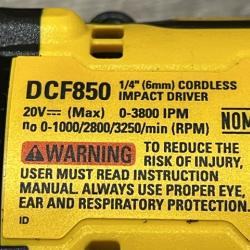 AS-IS DEWALT ATOMIC 20V MAX Lithium-Ion Cordless 1/4 in. Brushless Impact Driver Kit