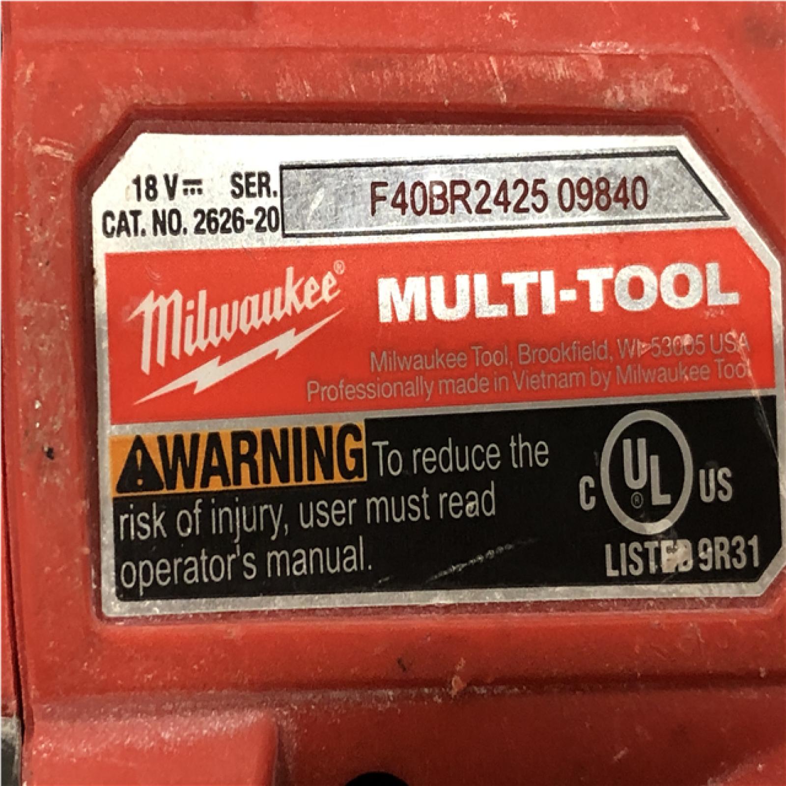 AS-IS Milwaukee 18V Lithium-Ion Cordless Oscillating Multi-Tool (Tool-Only)