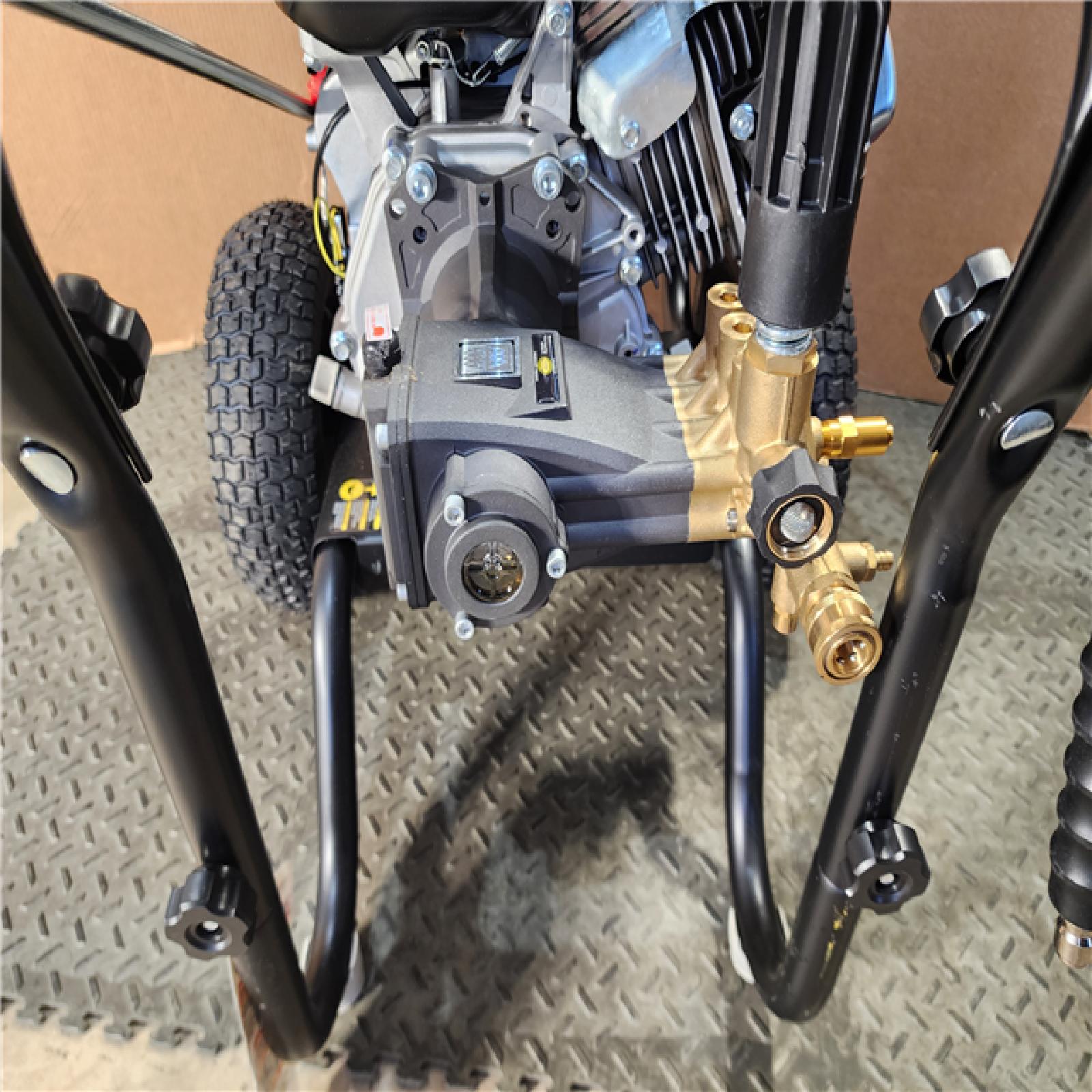HOUSTON LOCATION - AS-IS (APPEARS LIKE NEW) DEWALT 4400 PSI 4.0 GPM Cold Water Gas Pressure Washer
