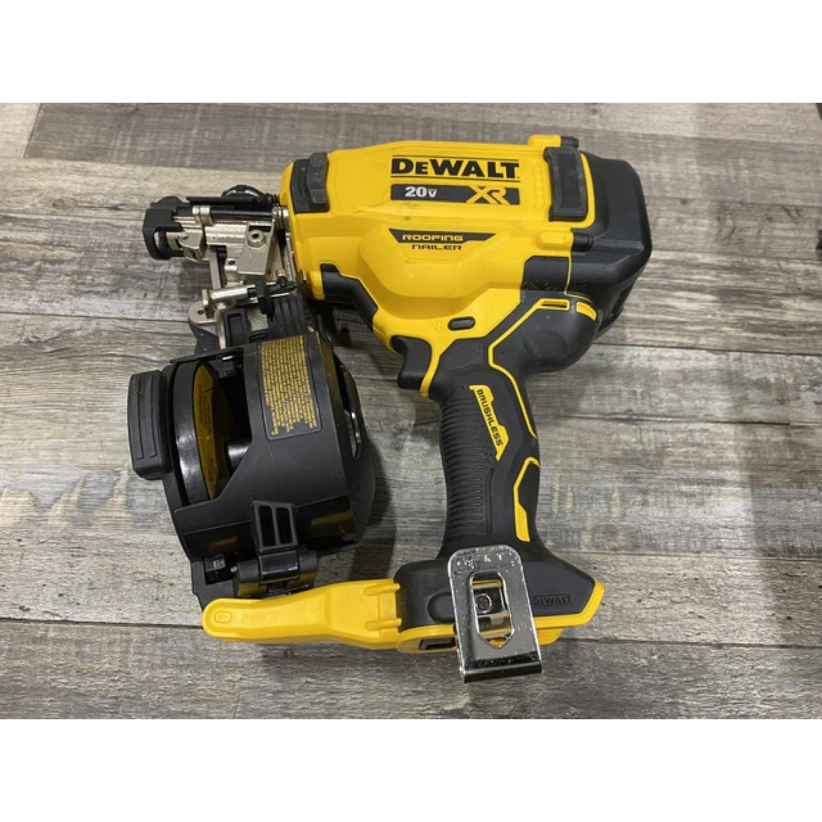 AS-IS DEWALT 20V MAX Lithium-Ion 15-Degree Electric Cordless Roofing Nailer Kit
