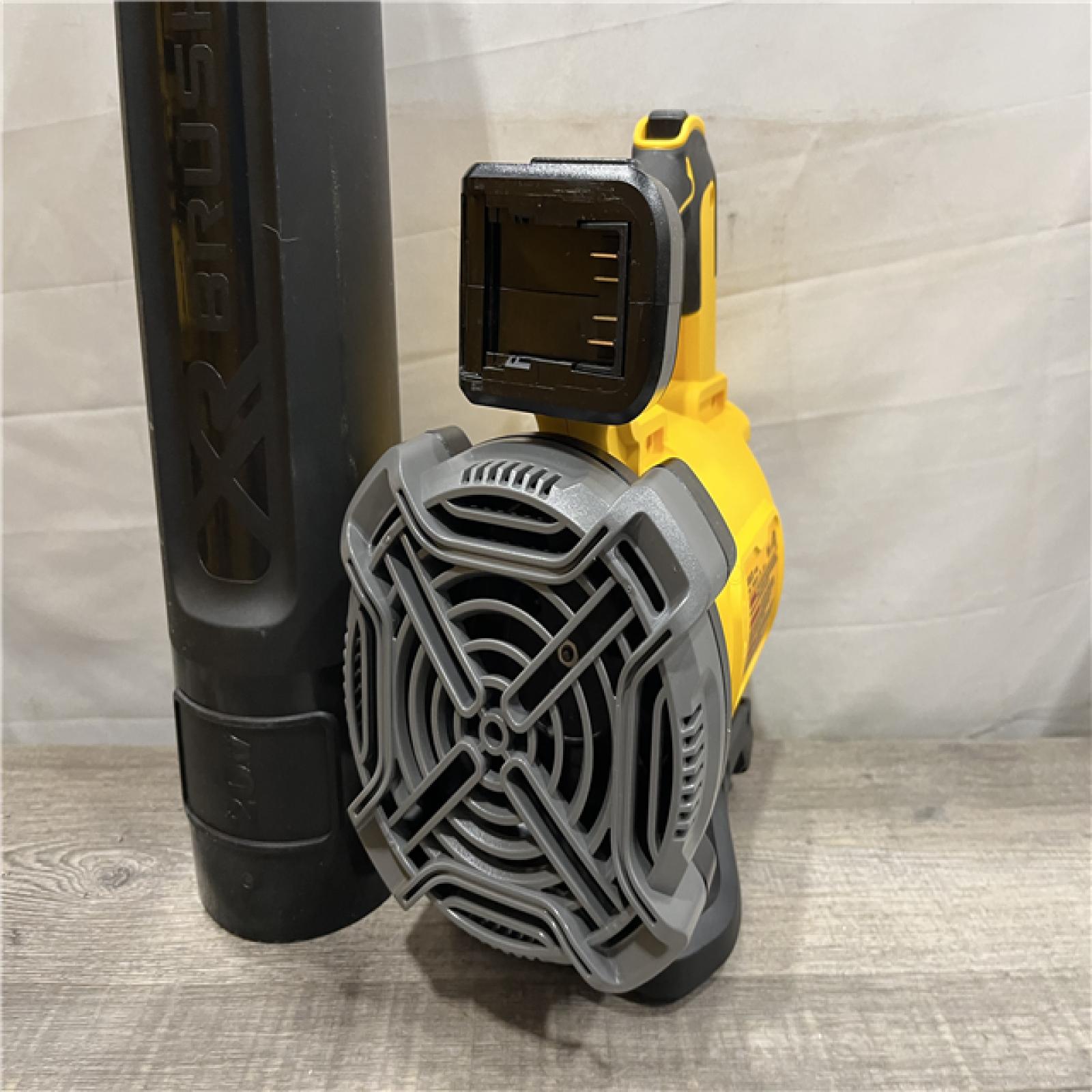 AS-IS DEWALT 20V MAX* XR Brushless Cordless Handheld Blower Kit