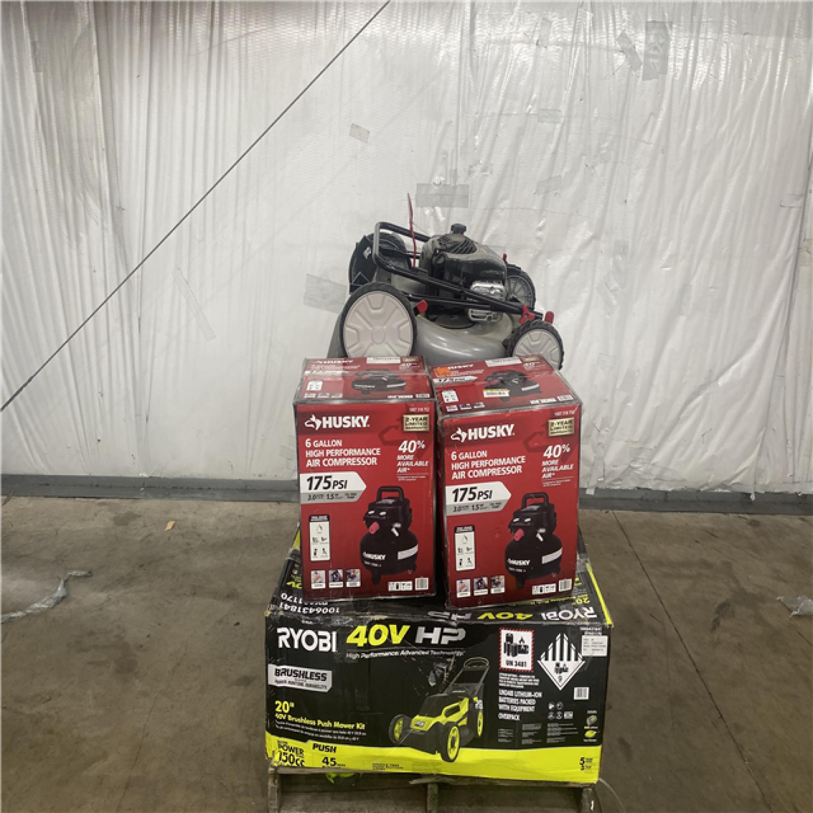 Houston Location - AS-IS Outdoor Pallet