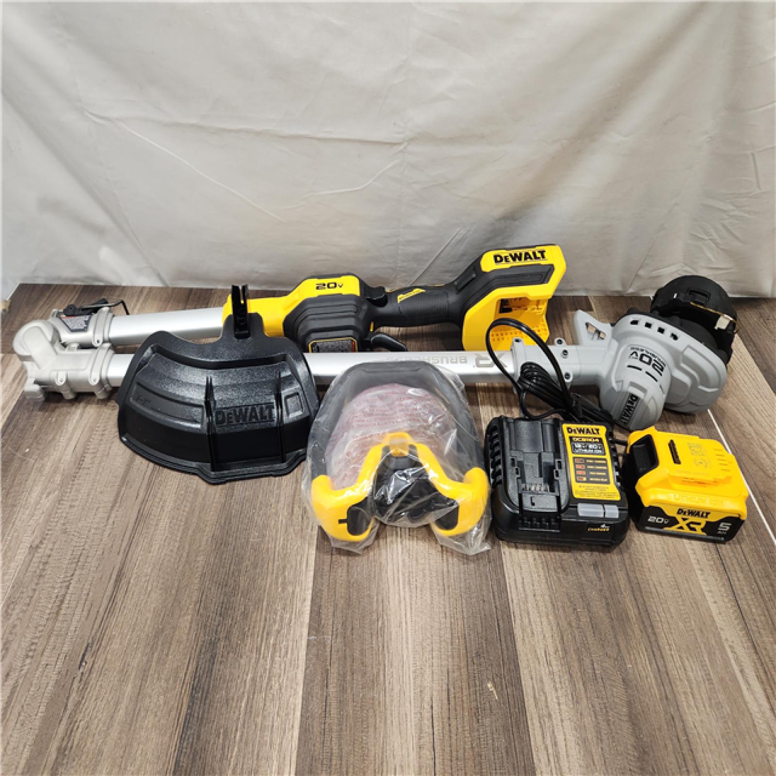 AS-IS- DeWalt 20V MAX 14 in. Brushless Cordless Battery Powered Foldable String Trimmer Kit with (1) 5 Ah Battery & Charger