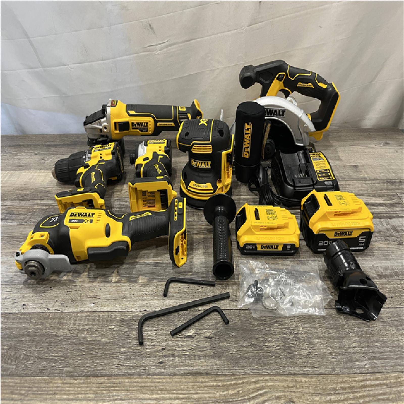 AS-IS DEWALT 20-Volt MAX ToughSystem Lithium-Ion 6-Tool Cordless Combo Kit