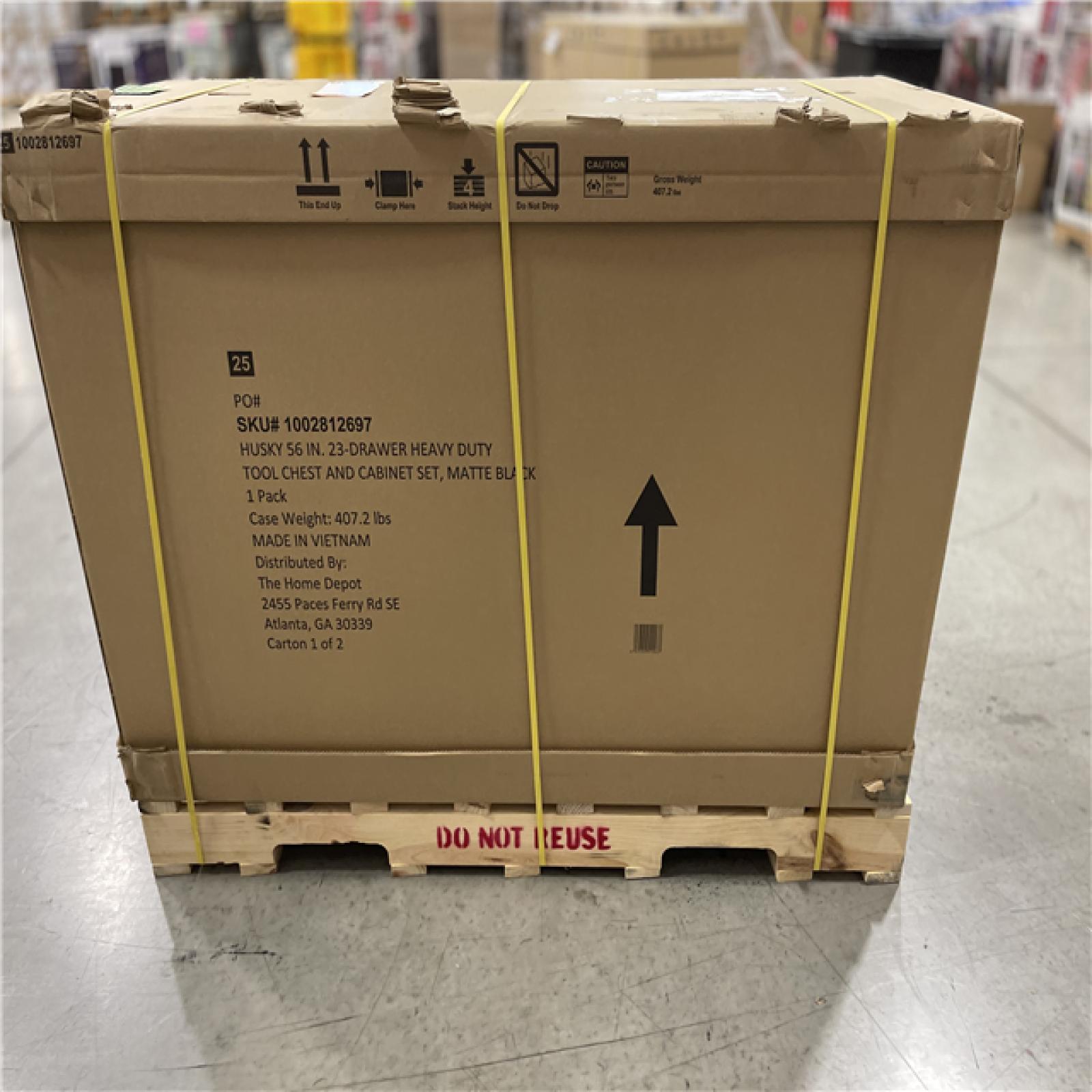 DALLAS LOCATION - Husky 56 in. W x 22 in. D Heavy Duty 12-Drawer Combination Rolling Tool Chest