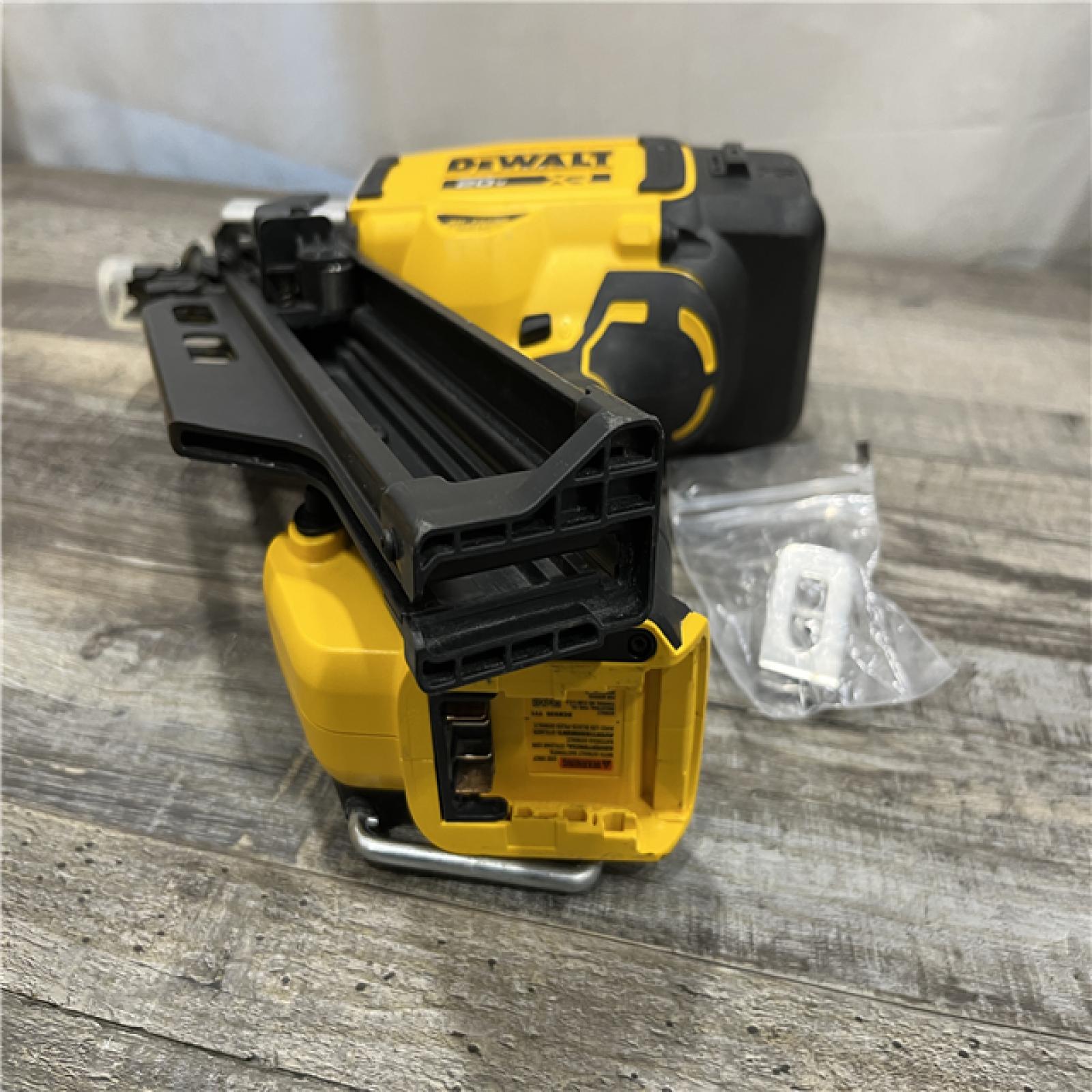 AS-IS DEWALT 20V 30 Degree Cordless Framing Nailer (Tool-Only)