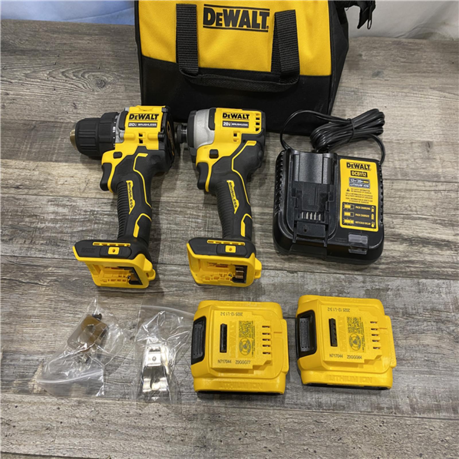 AS-IS DEWALT ATOMIC 20-Volt MAX Lithium-Ion Cordless Combo Kit