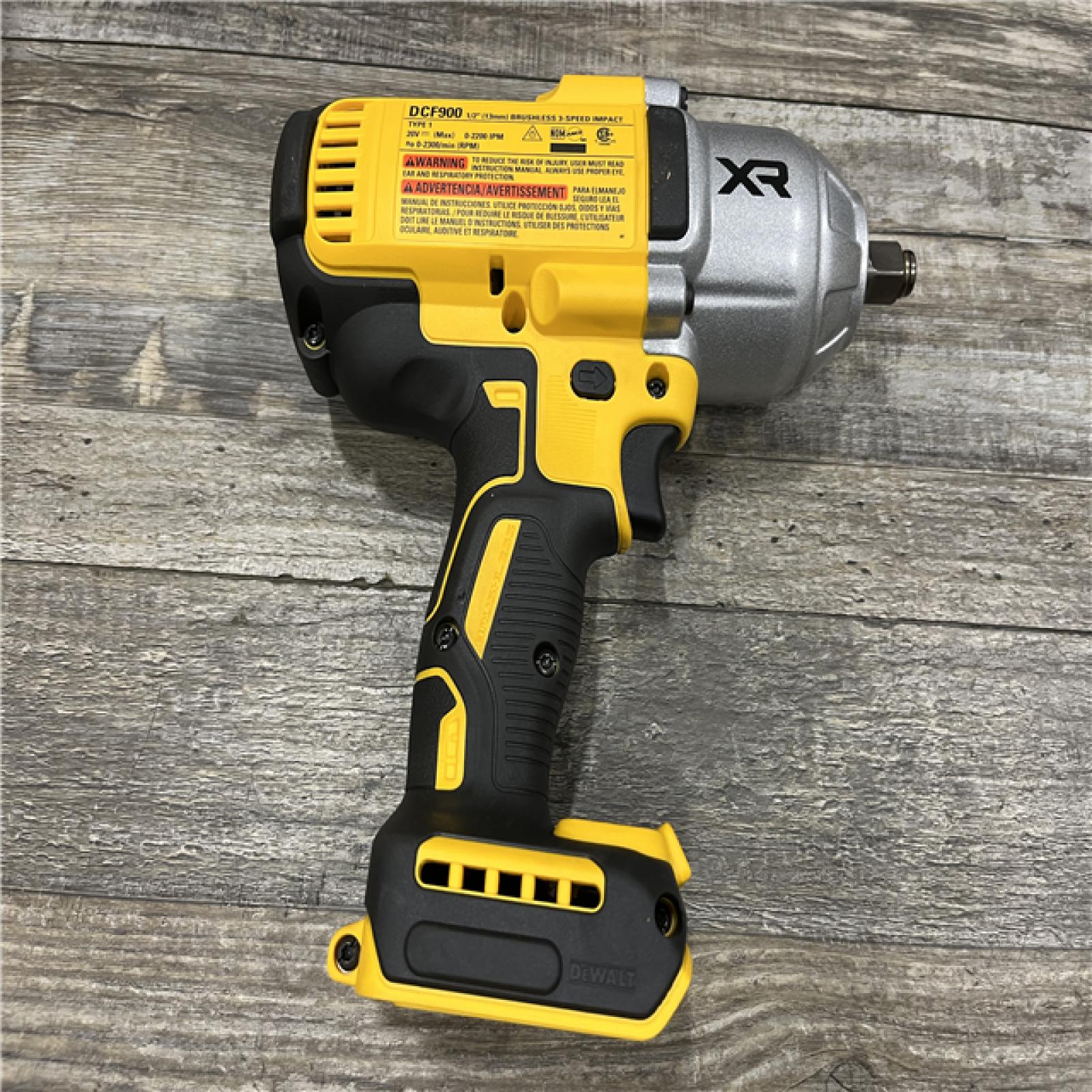 AS-IS DEWALT 20V MAX Lithium-Ion Cordless 1/2 in. Impact Wrench Kit