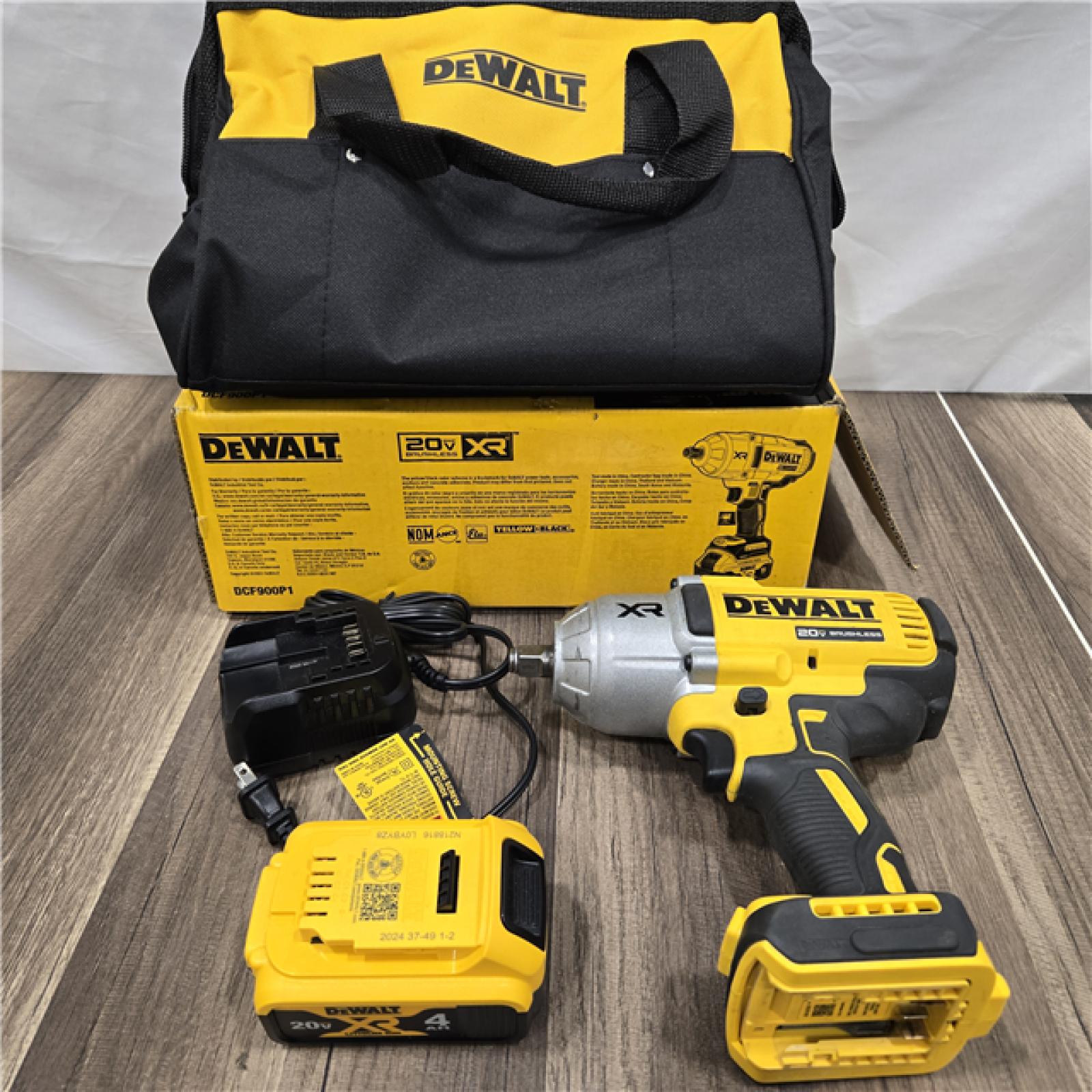GOOD Dewalt 20V MAX Lithium-Ion Cordless 1/2 in. Impact Wrench Kit