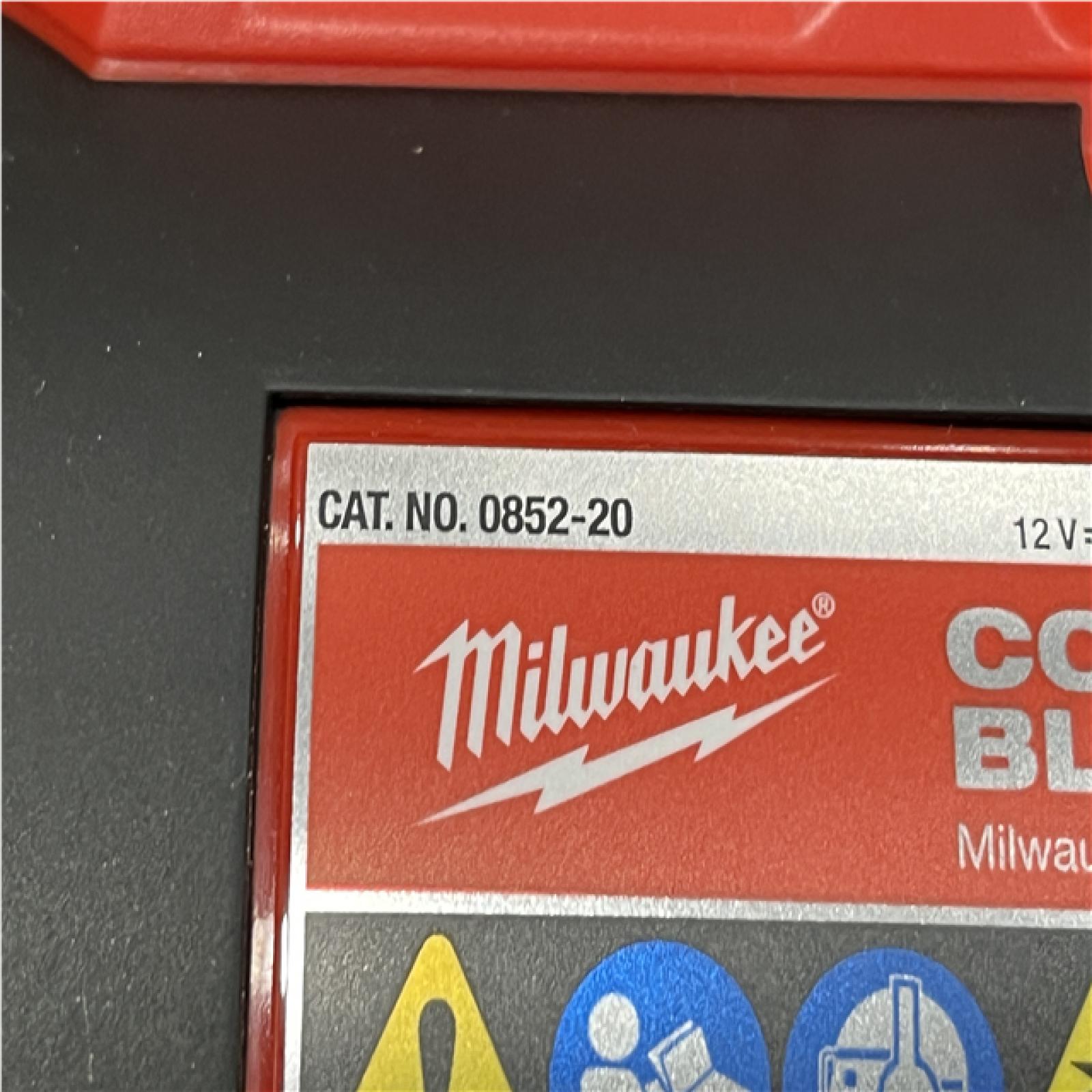 AS-IS Milwaukee 12V Lithium-Ion Cordless Compact Spot Blower (Tool-Only)
