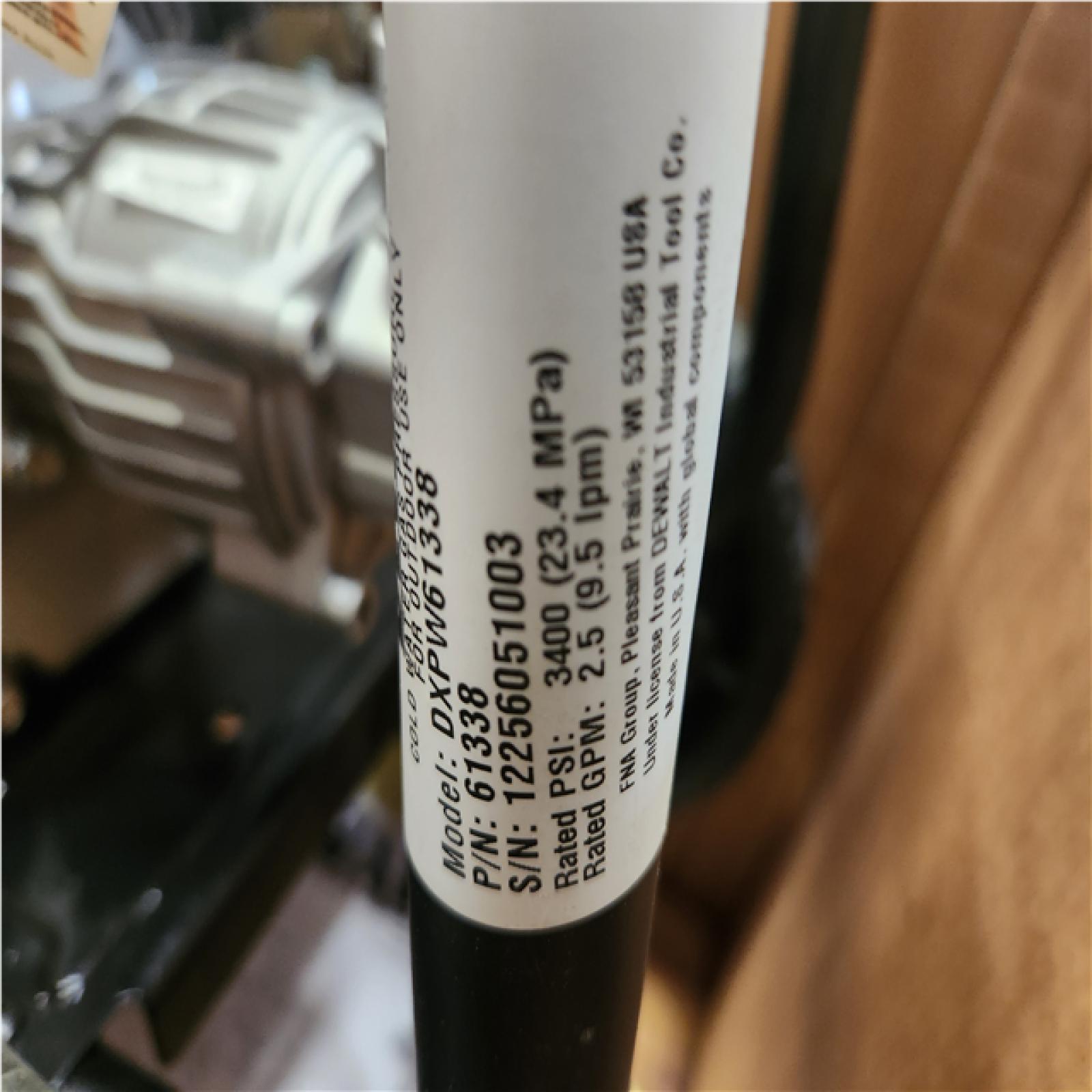 Phoenix LIKE NEW DEWALT 3400 PSI 2.5 GPM Gas Pressure Washer with Maintenance-Free Pump  Heavy-Duty Commercial Cold Water Power Washer