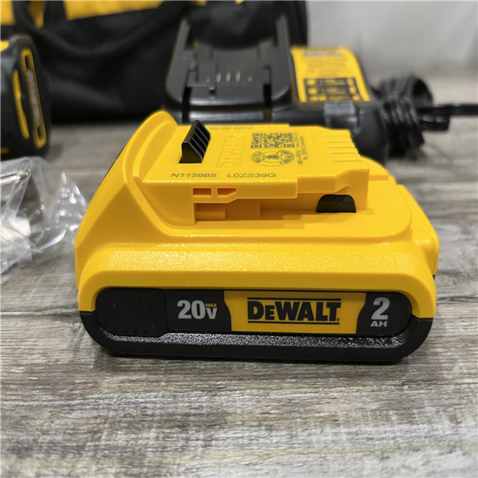 AS-IS DEWALT Atomic 20V Max Lithium-Ion Brushless Cordless Compact 1/4 in. Impact Driver Kit