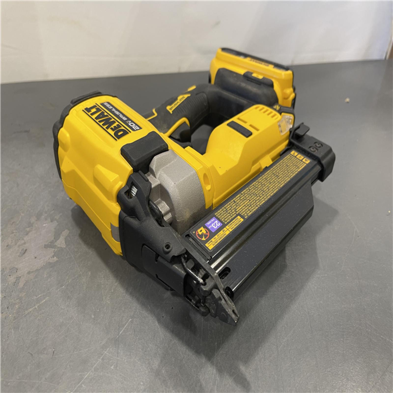 AS-IS - DeWalt ATOMIC 20V MAX Lithium Ion Cordless 23 Gauge Pin Nailer Kit
