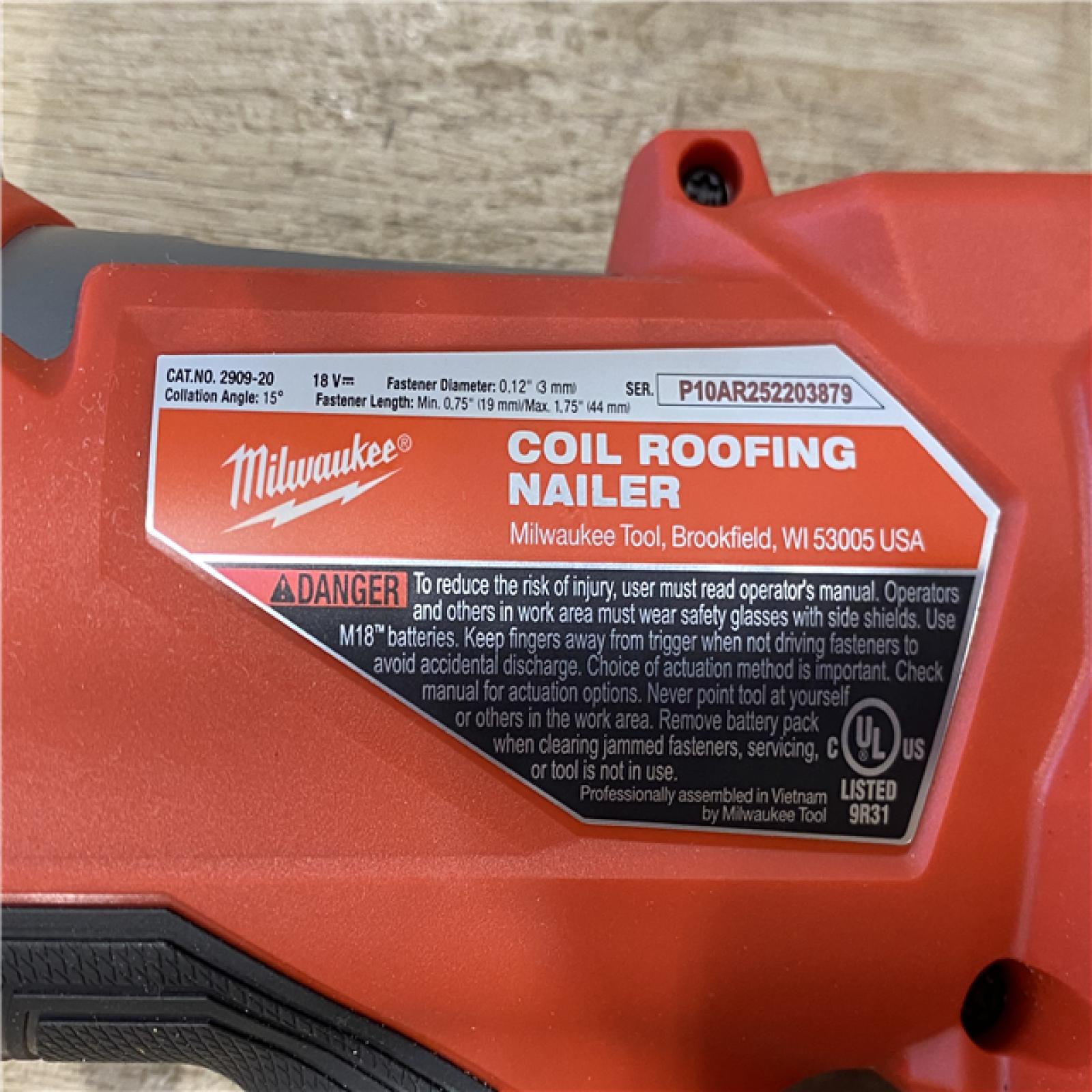 AS-IS Milwaukee FUEL 18-Volt Lithium-Ion Brushless Cordless Coil Roofing Nailer (Tool Only)