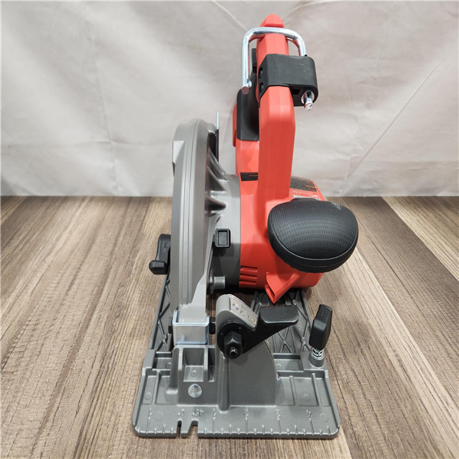 AS-IS- Milwaukee M18 FUEL 7-1/4 Inch Circular Saw (Bare Tool)