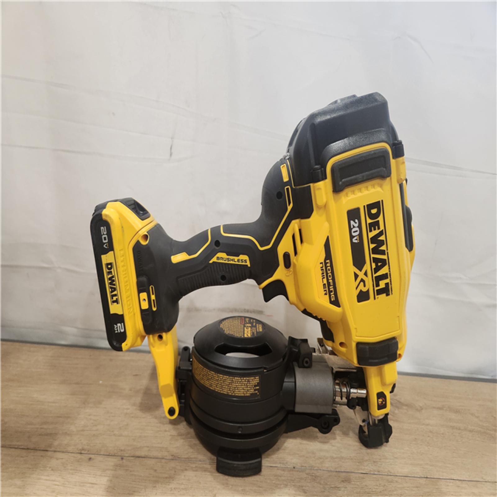 AS-IS- DEWALT 2007898 Roofing Nailer Cordless