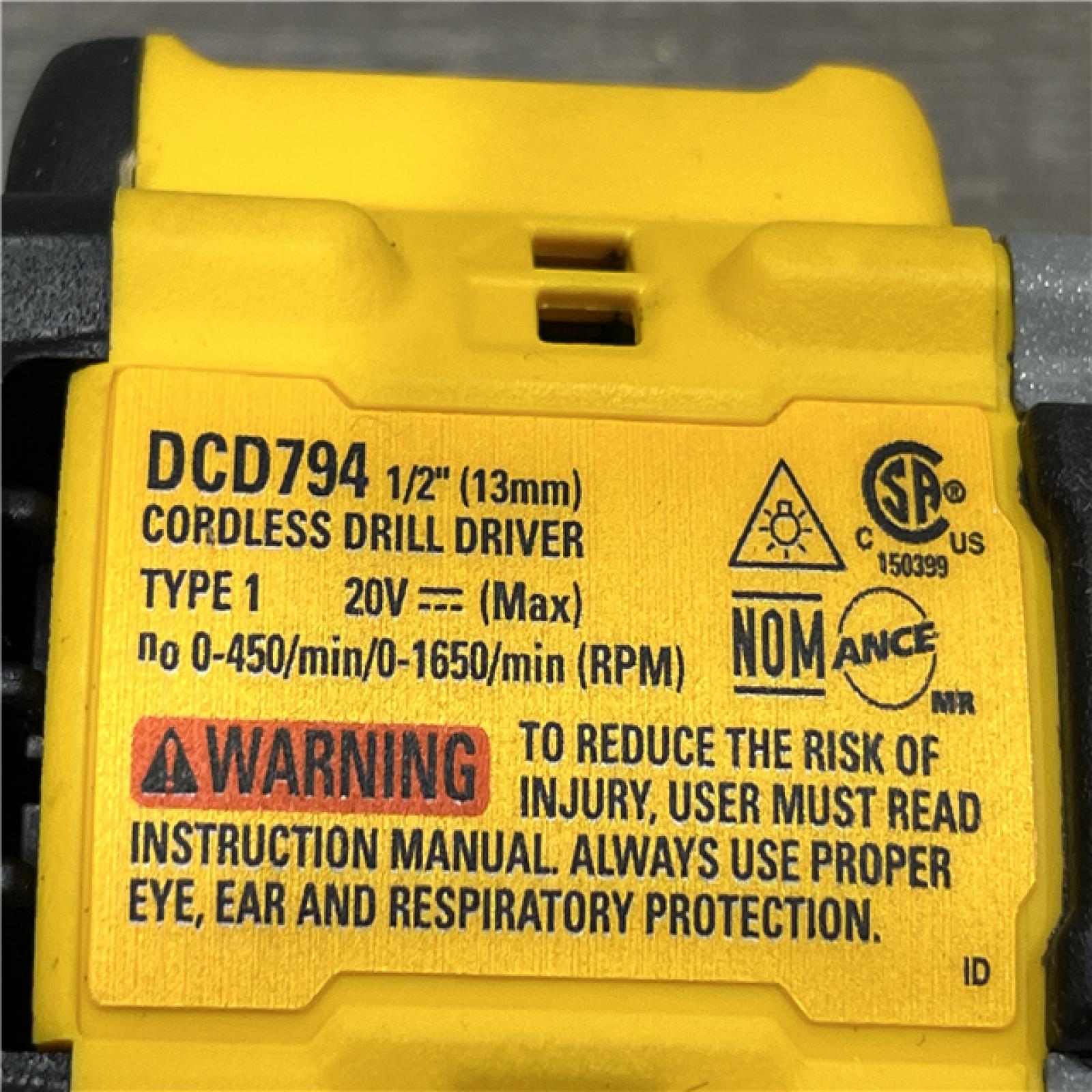 AS-IS DEWALT ATOMIC 20-Volt MAX Lithium-Ion Cordless Combo Kit