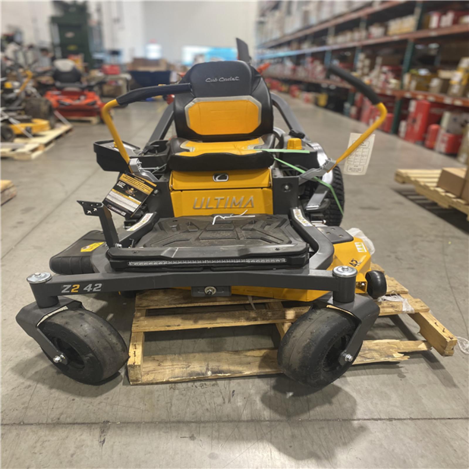 Dallas Location - As-Is Ultima Z2 42in.Gas Zero Turn Riding Lawn Mower