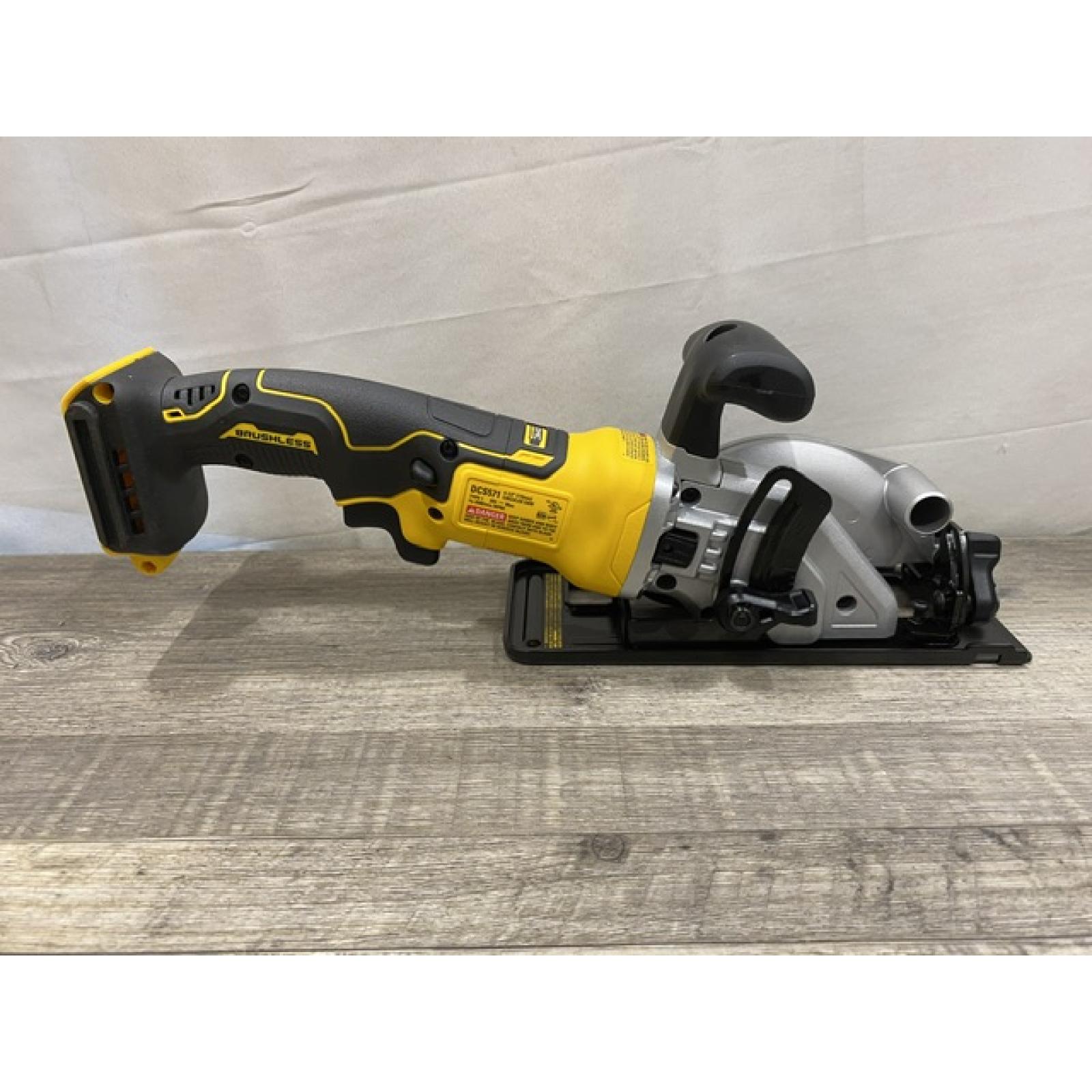 AS-IS DEWALT ATOMIC 20V MAX Cordless Brushless 4-1/2 in. Circular Saw (Tool Only)