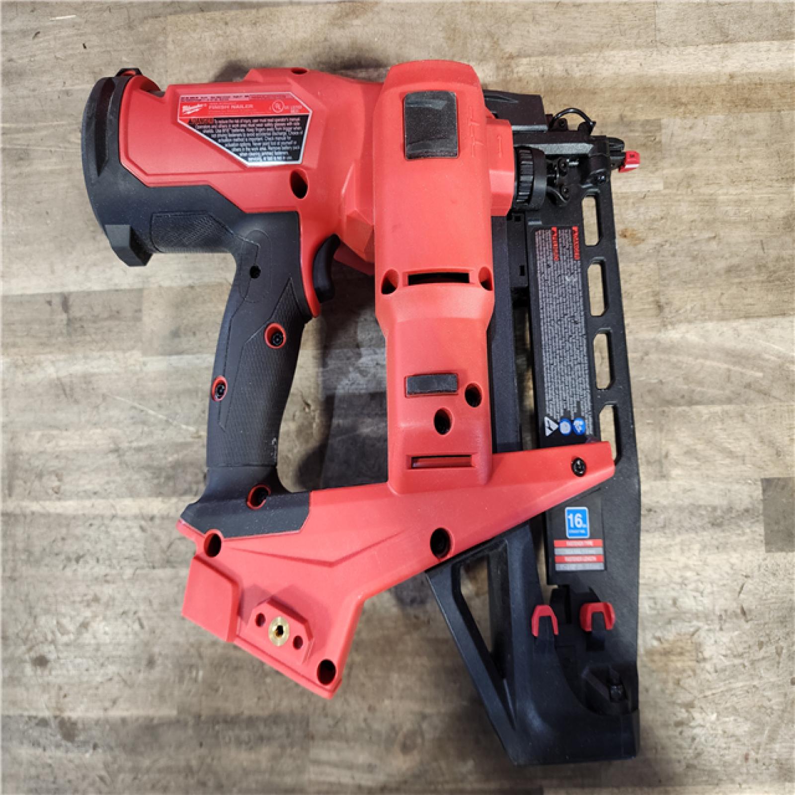 HOUSTON LOCATION - AS-IS MILWAUKEE 16 GAUGE STRAIGHT FINISH NAILER (TOOL ONLY)