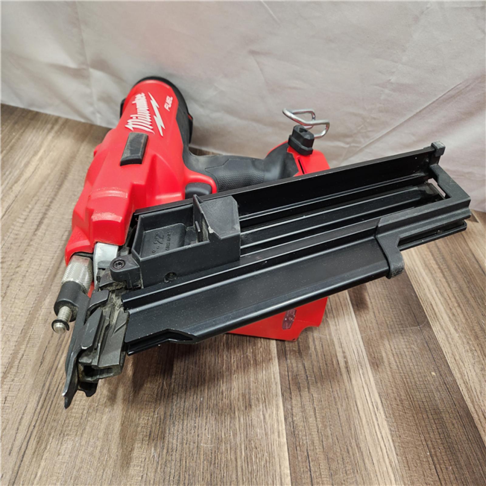 AS-IS- Milwaukee M18 FUEL 3-1/2 in. 18V 21-Degree Lithium-Ion Brushless Cordless Framing Nailer (Tool-Only)