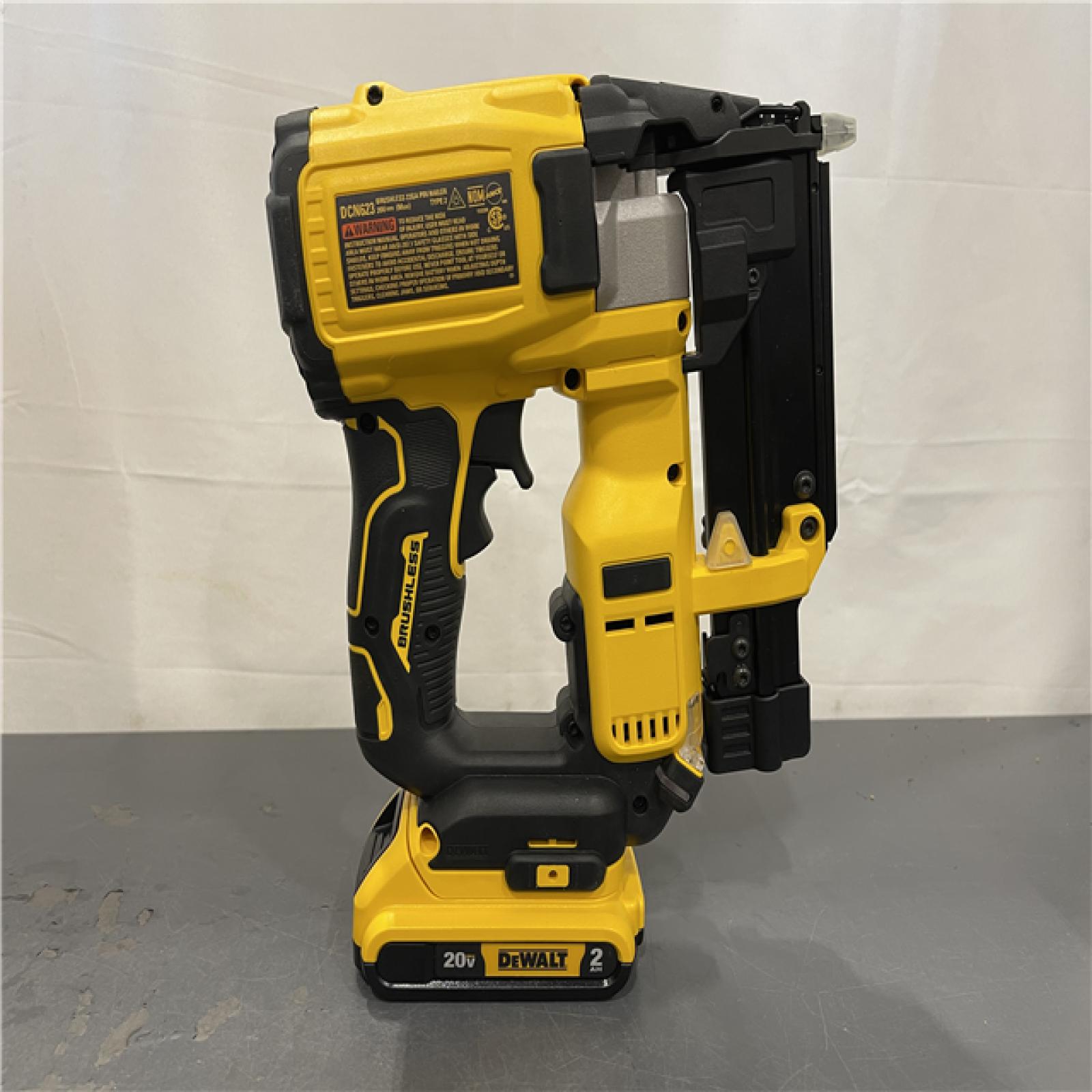 AS-IS - DeWalt ATOMIC 20V MAX Lithium Ion Cordless 23 Gauge Pin Nailer Kit
