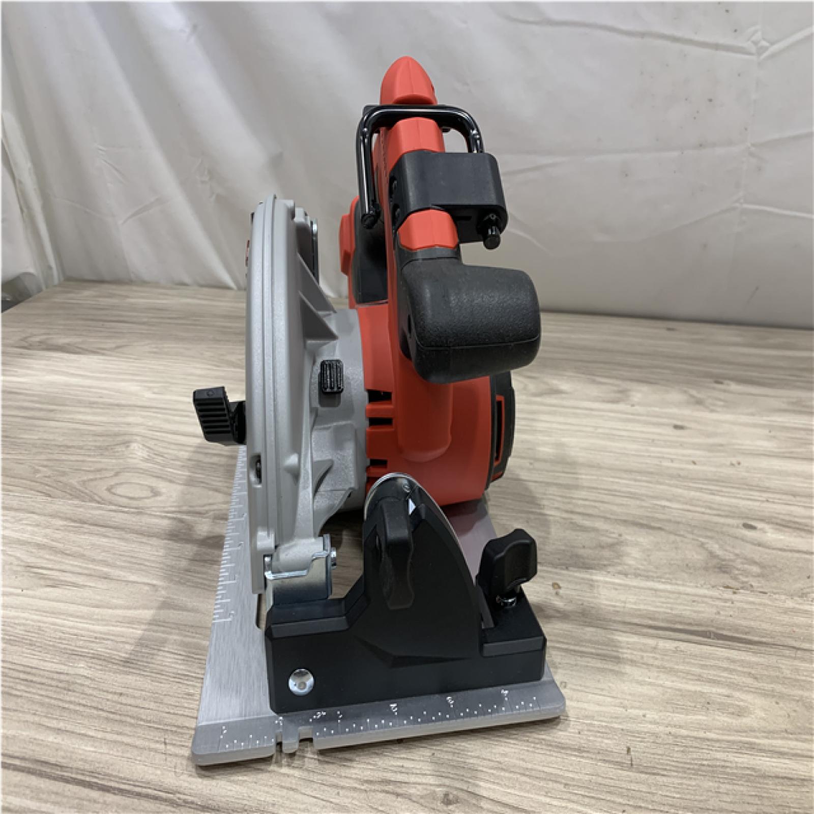 AS-IS Milwaukee 18V Lithium-Ion Brushless Cordless 7-1/4 in. Circular Saw (Tool-Only)