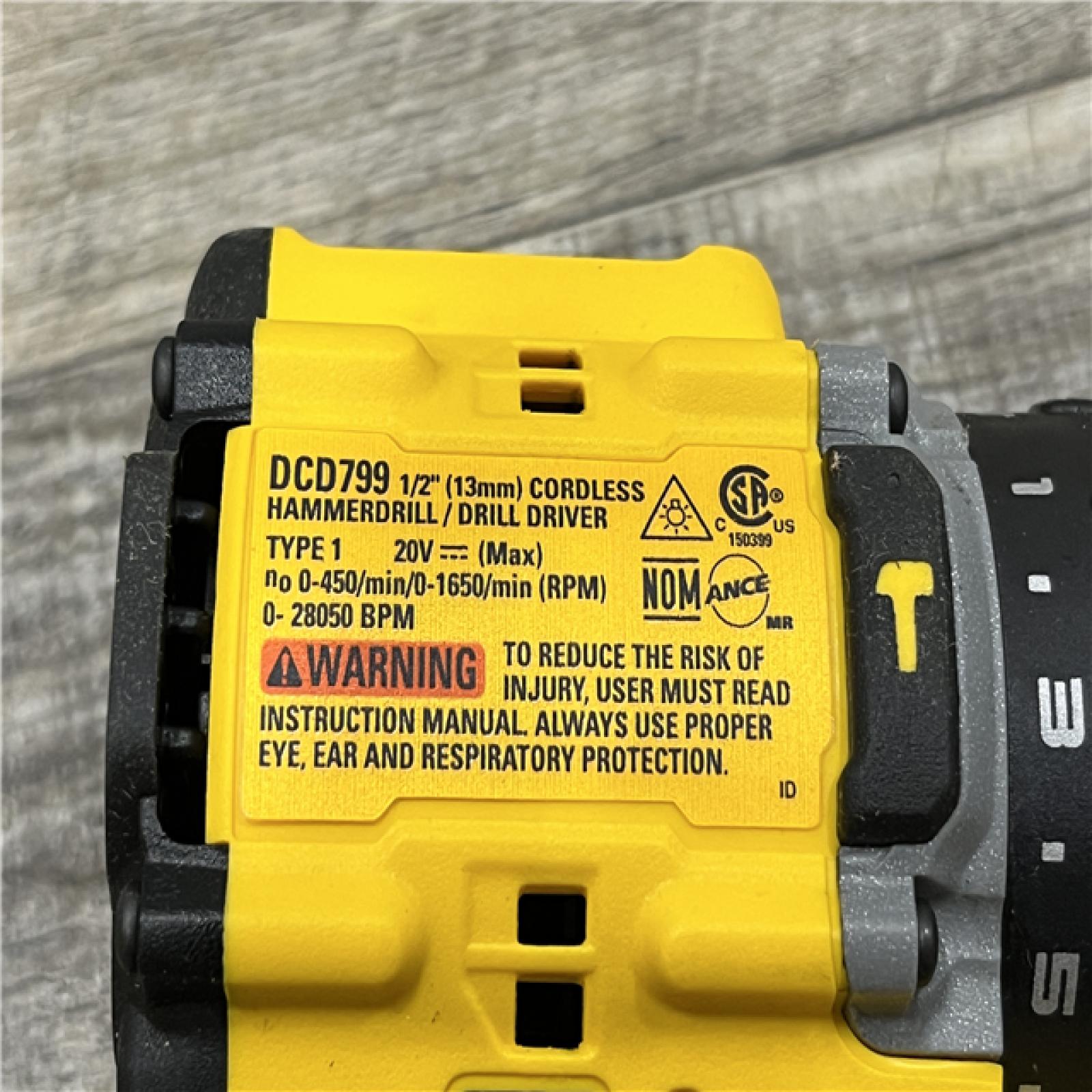 AS-IS DEWALT ATOMIC 20V Lithium-Ion Cordless 1/2 in. Hammer Drill Kit