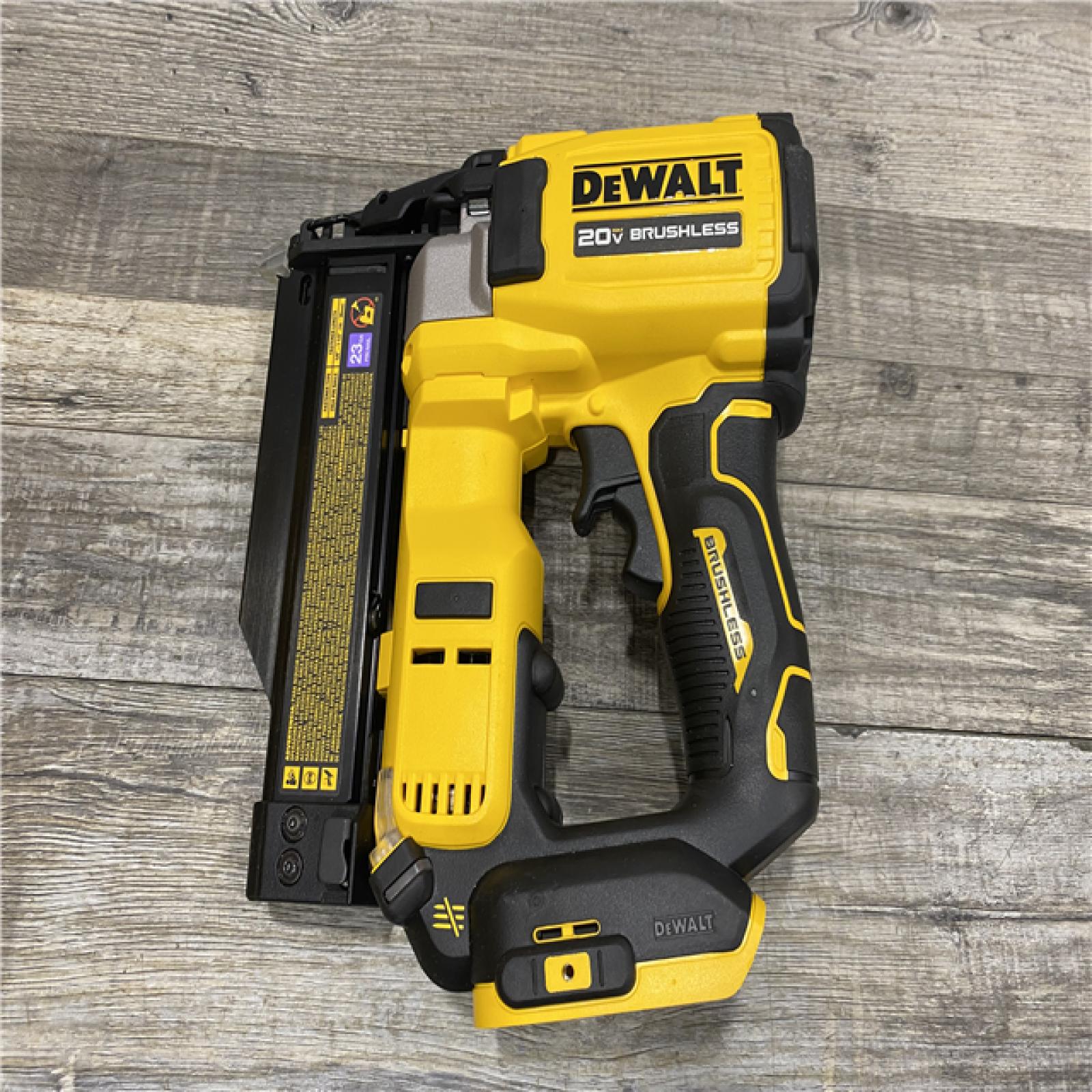 AS-IS DEWALT ATOMIC 20V MAX Lithium Ion Cordless 23 Gauge Pin Nailer Kit
