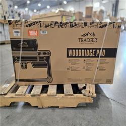 DALLAS LOCATION- Traeger Woodridge Pro Wi-Fi Pellet Grill and Smoker in Black