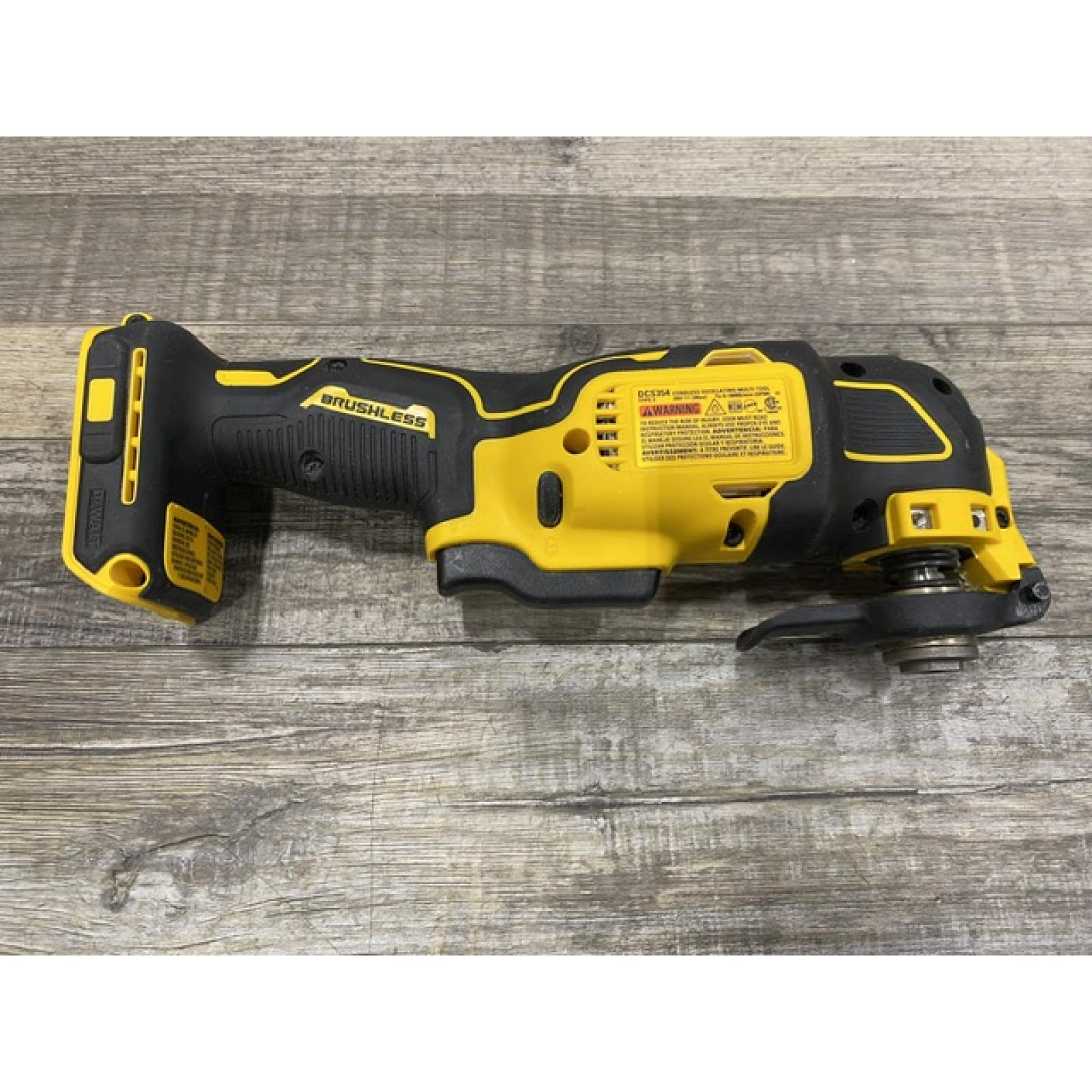 AS-IS DEWALT ATOMIC 20V MAX Cordless Brushless Oscillating Multi Tool Kit