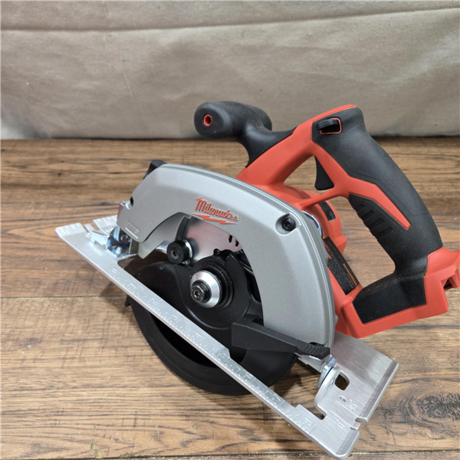 AS-IS Milwaukee 2630-20 M18 Cordless 6-1/2 Circular Saw Bare Tool Only - All